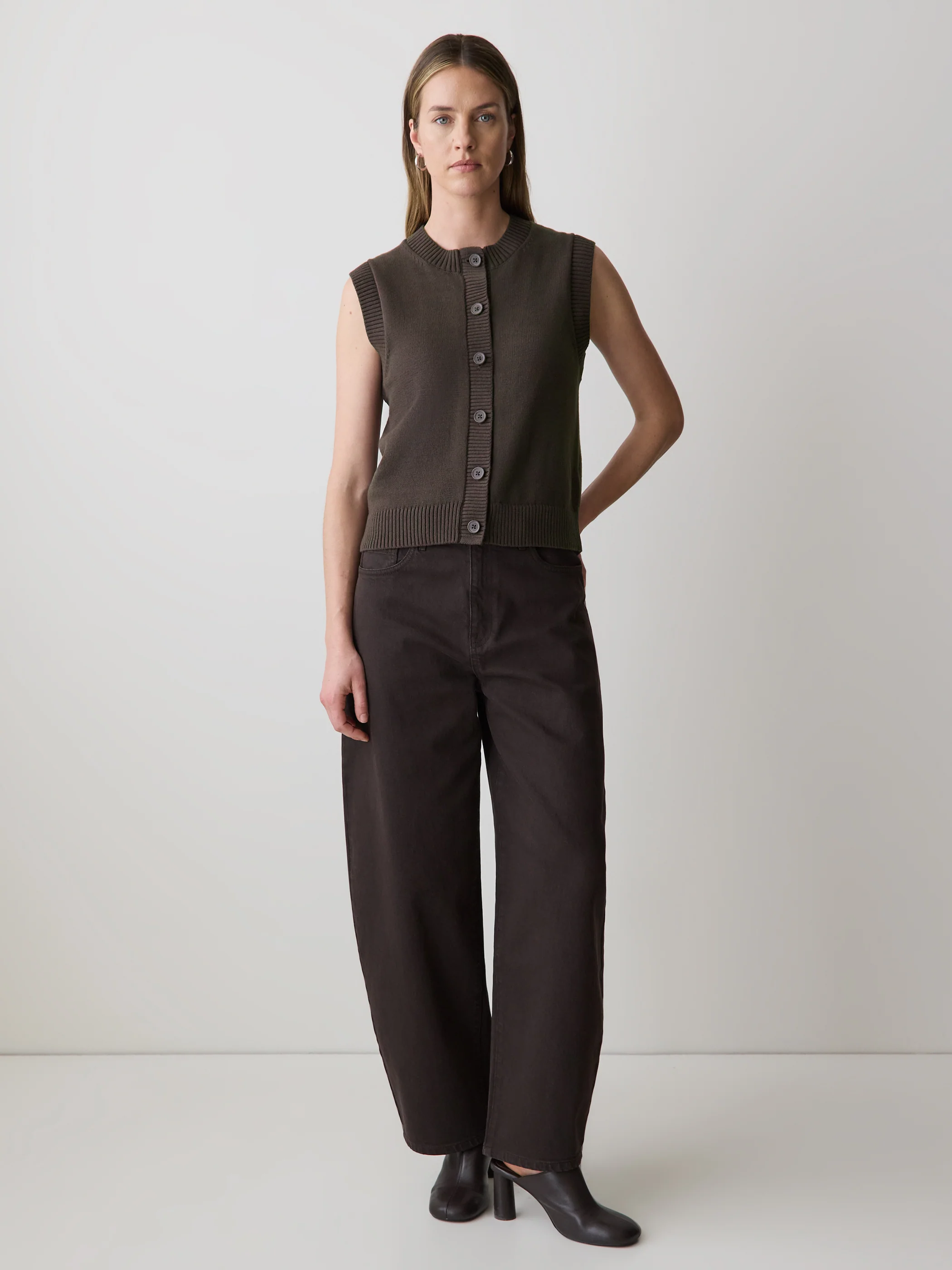 High-Rise Barrel Jeans - Image 8