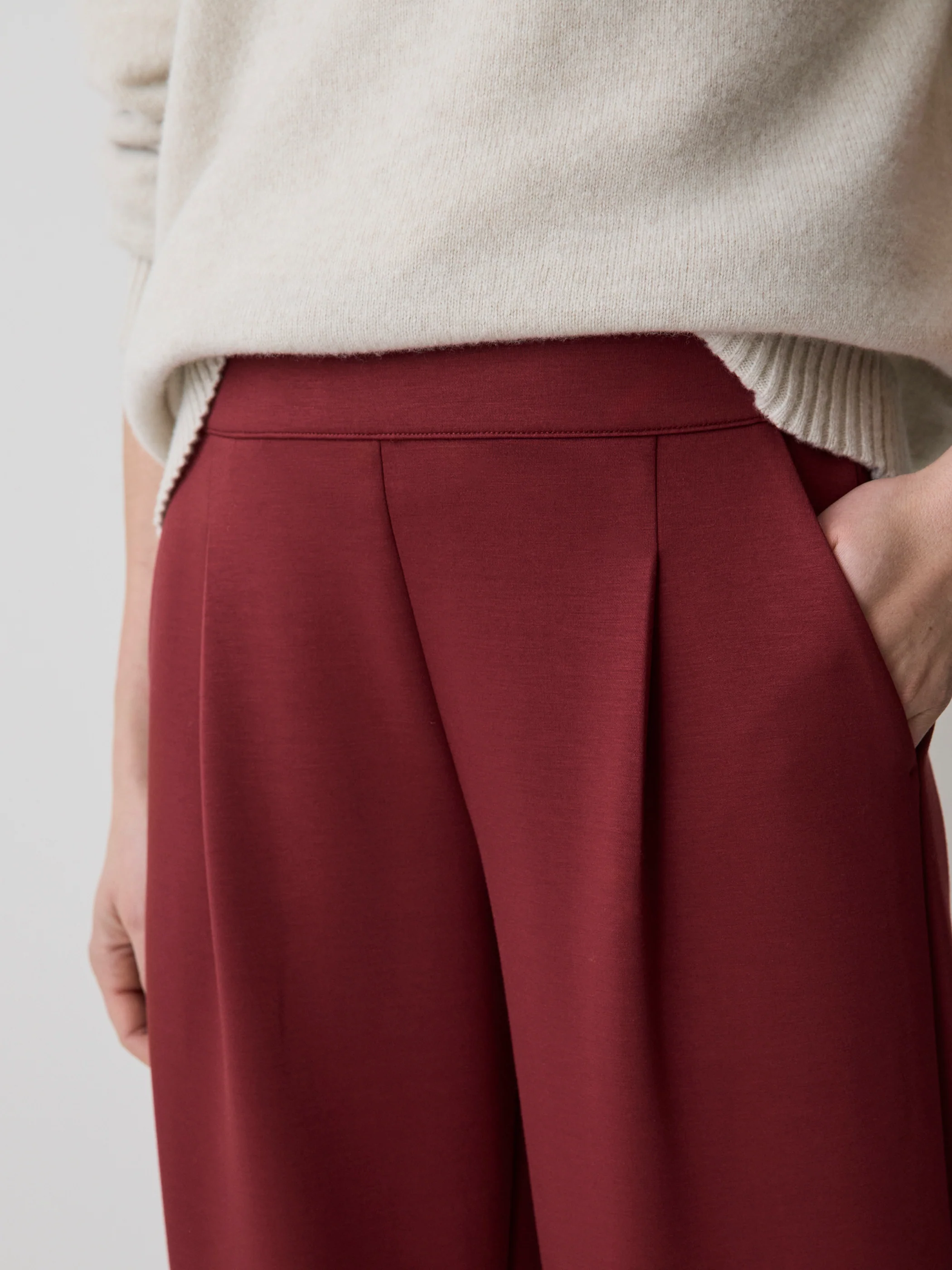 Barrel-Leg Lounge Pant - Image 10