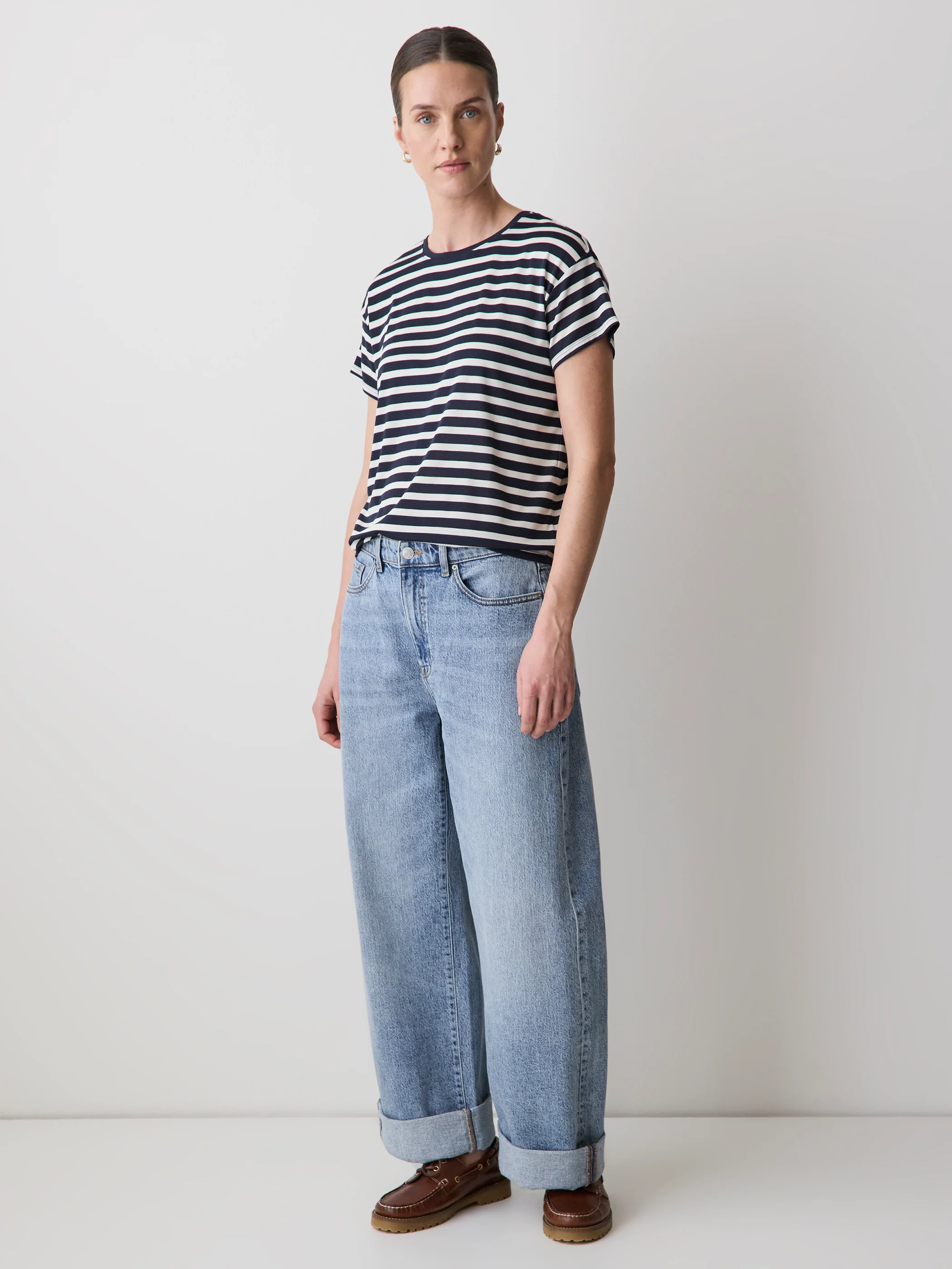 Short-Sleeve Crew-Neck Boxy Tee - Image 2