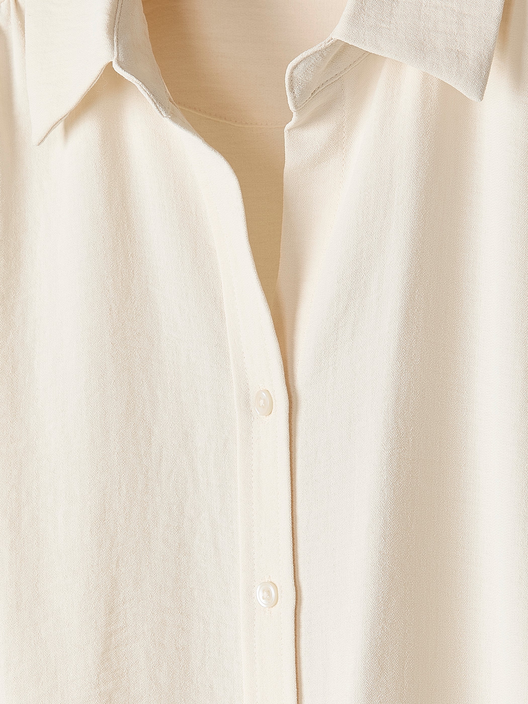 Short-Sleeve Buttoned-Down Blouse - Image 23