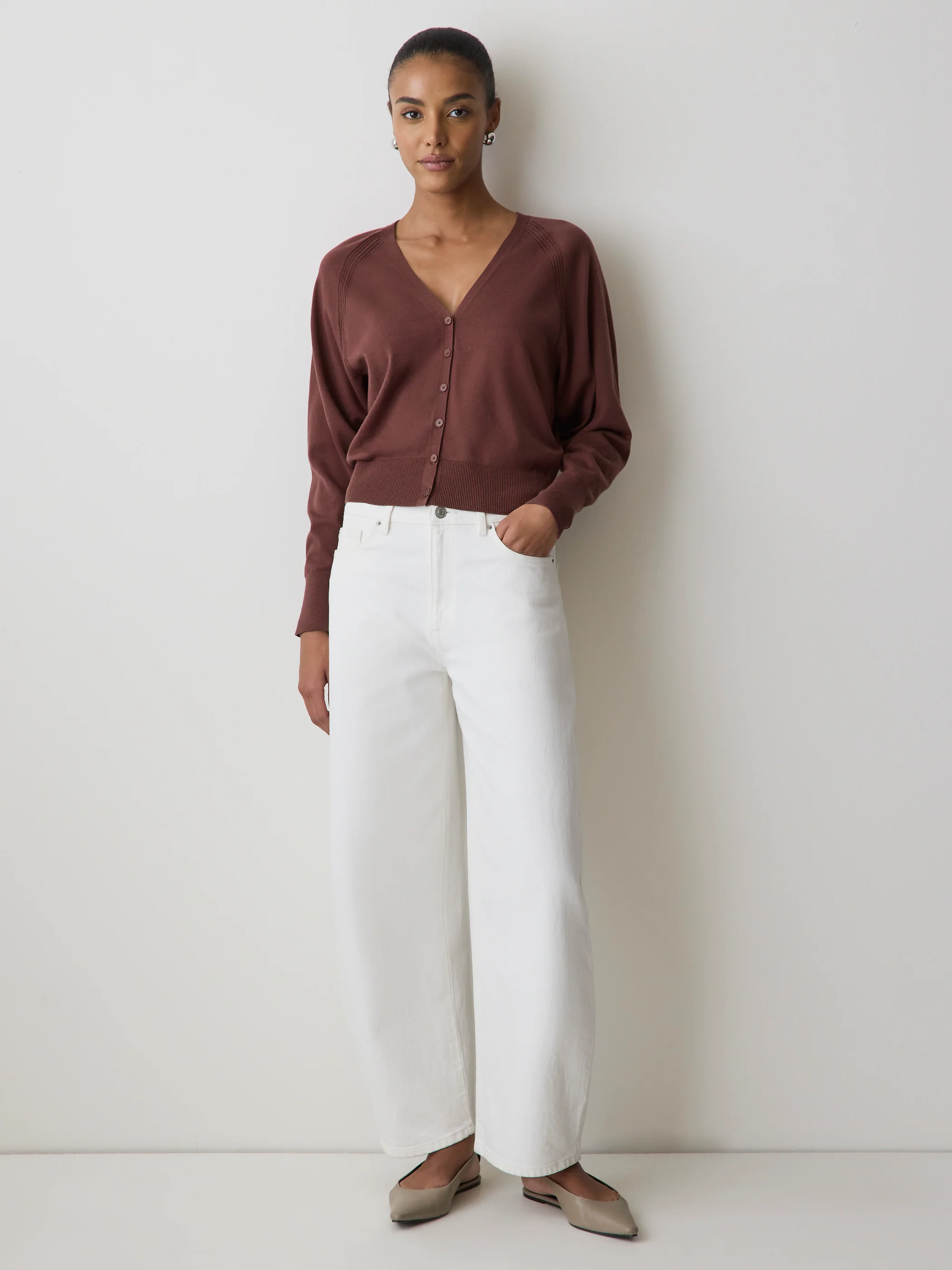 Long-Sleeve V-Neck Cardigan - Image 17
