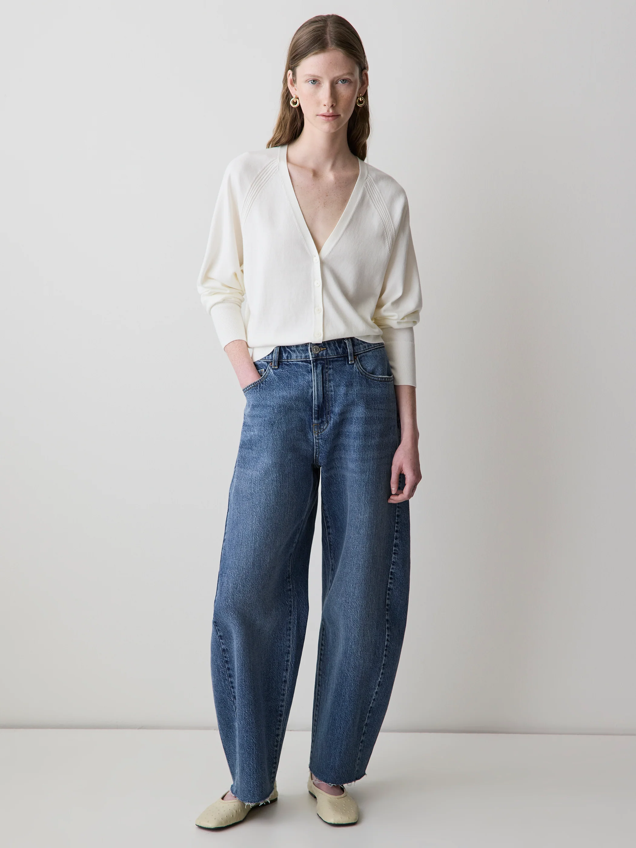 Long-Sleeve V-Neck Cardigan - Image 7