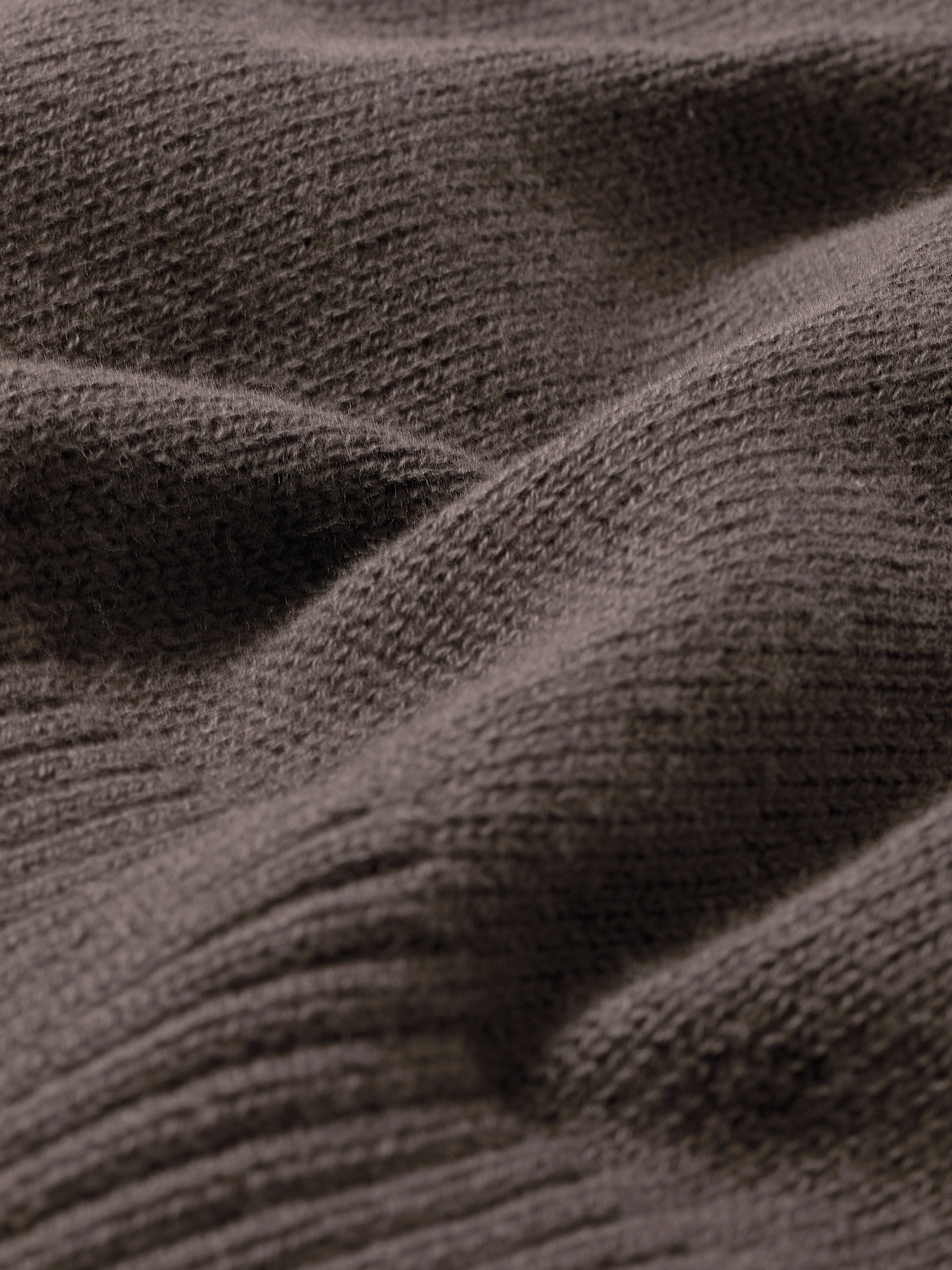 Sleeveless Crew-Neck Sweater Vest - Image 4