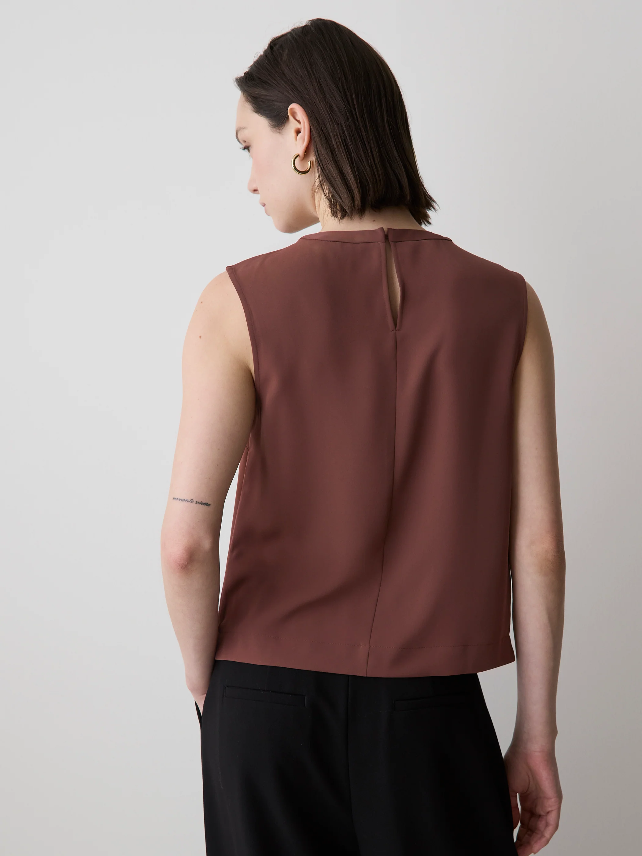 Crew-Neck Luxe Crepe Cami - Image 8