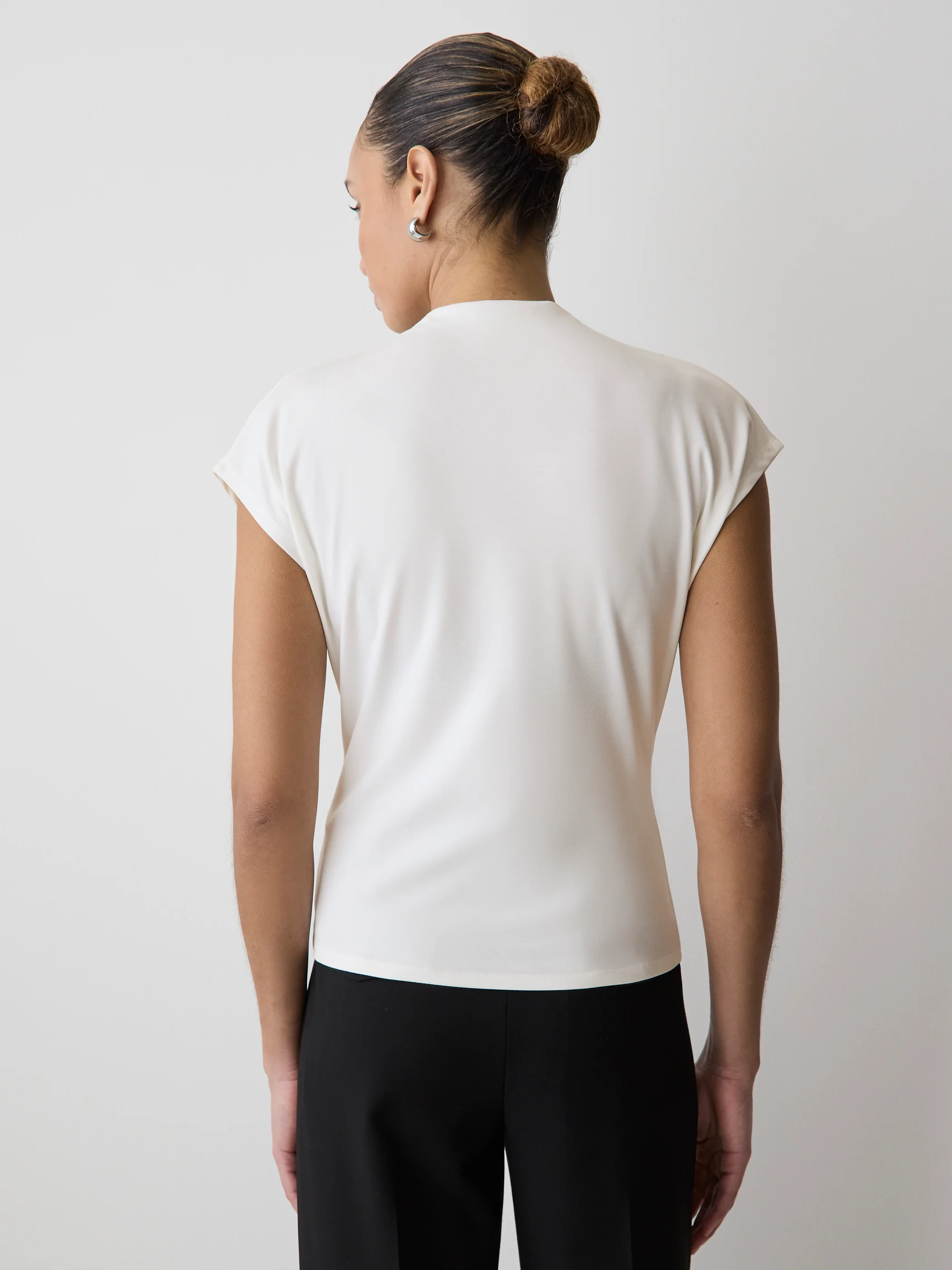 Extended-Sleeve Crew-Neck Draped Top - Image 3