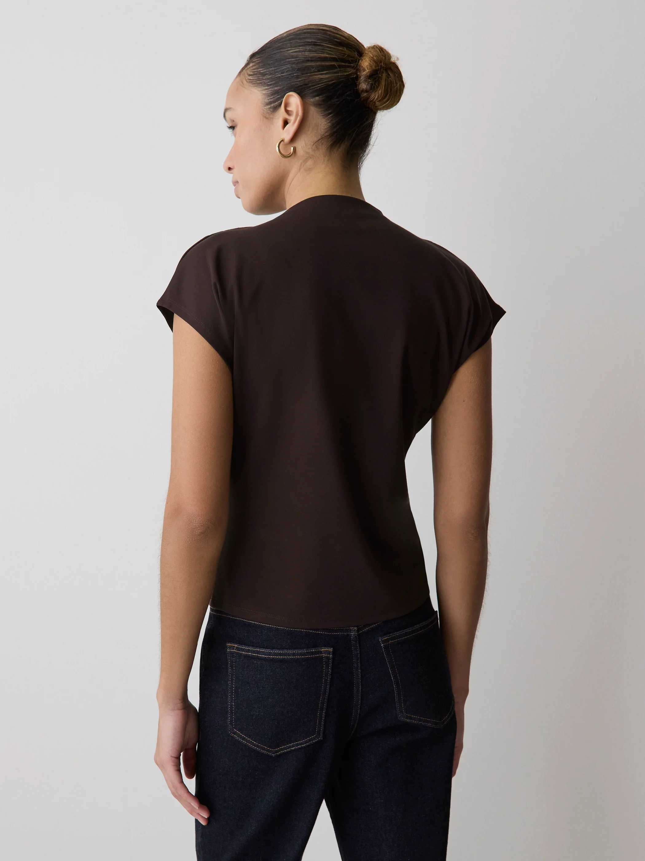 Extended-Sleeve Crew-Neck Draped Top - Image 9