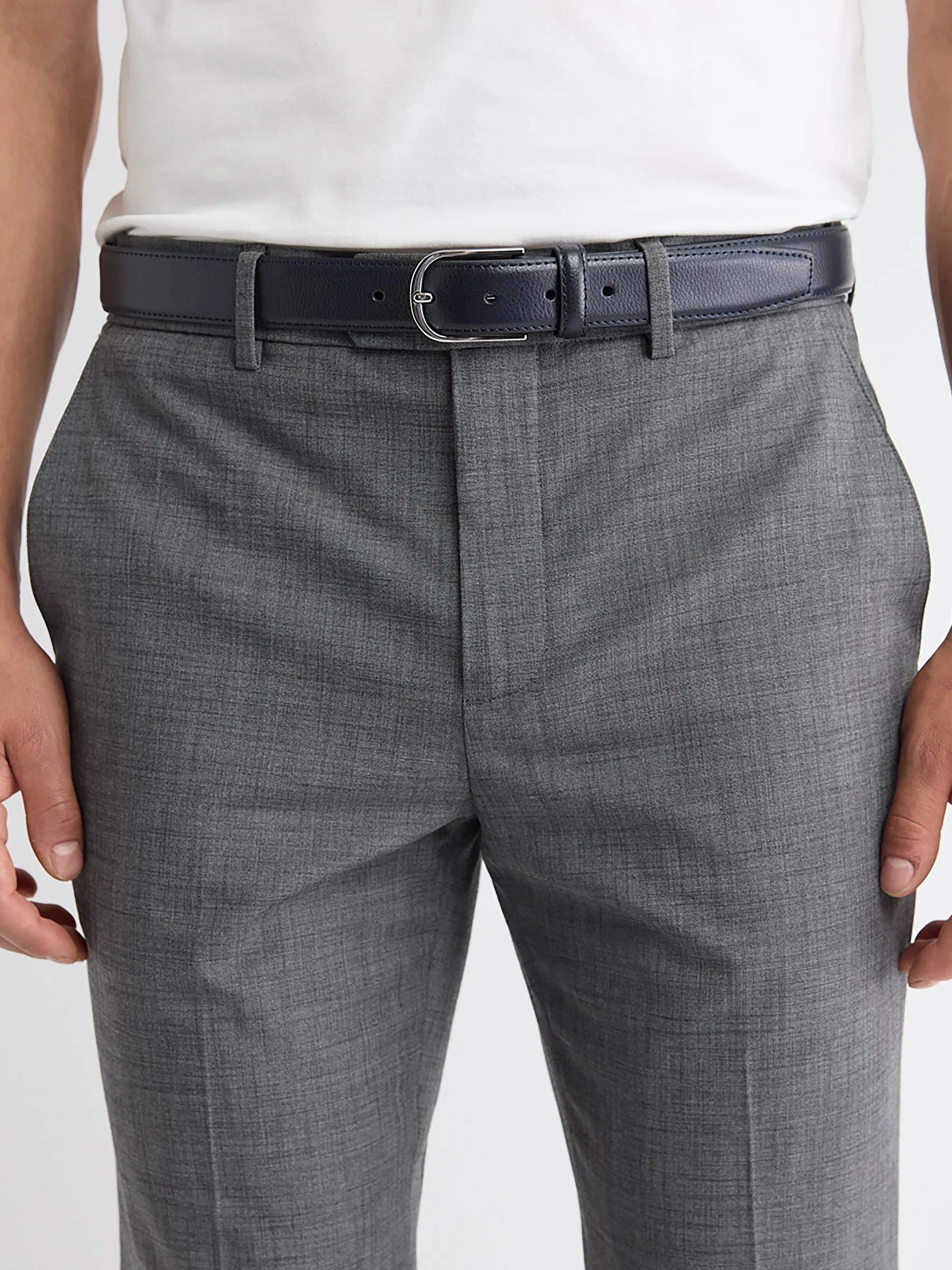 Dressy Leather Belt with Round Buckle - Image 3