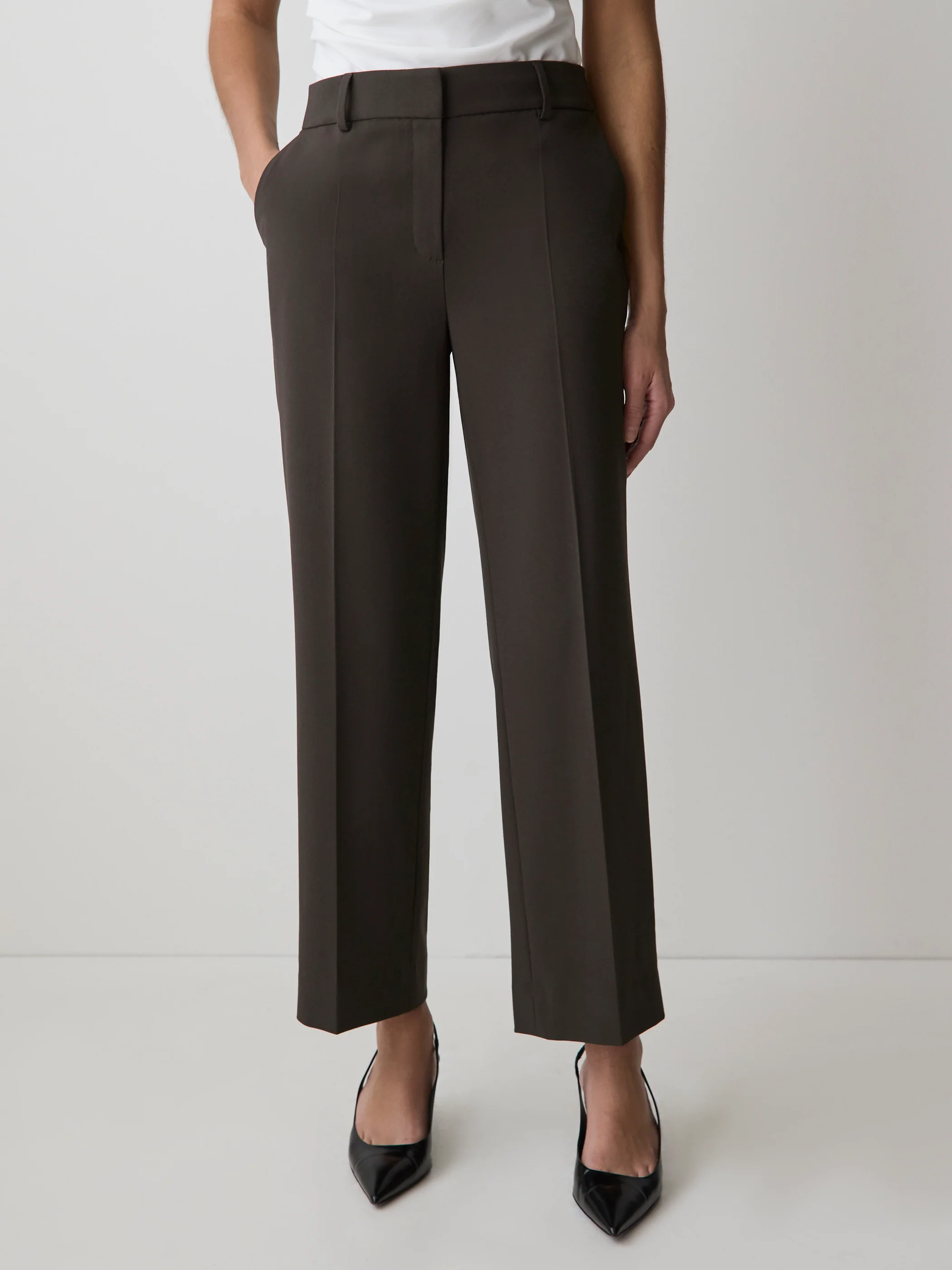 Mid-Rise Straight-Leg Cropped Pant - Image 4