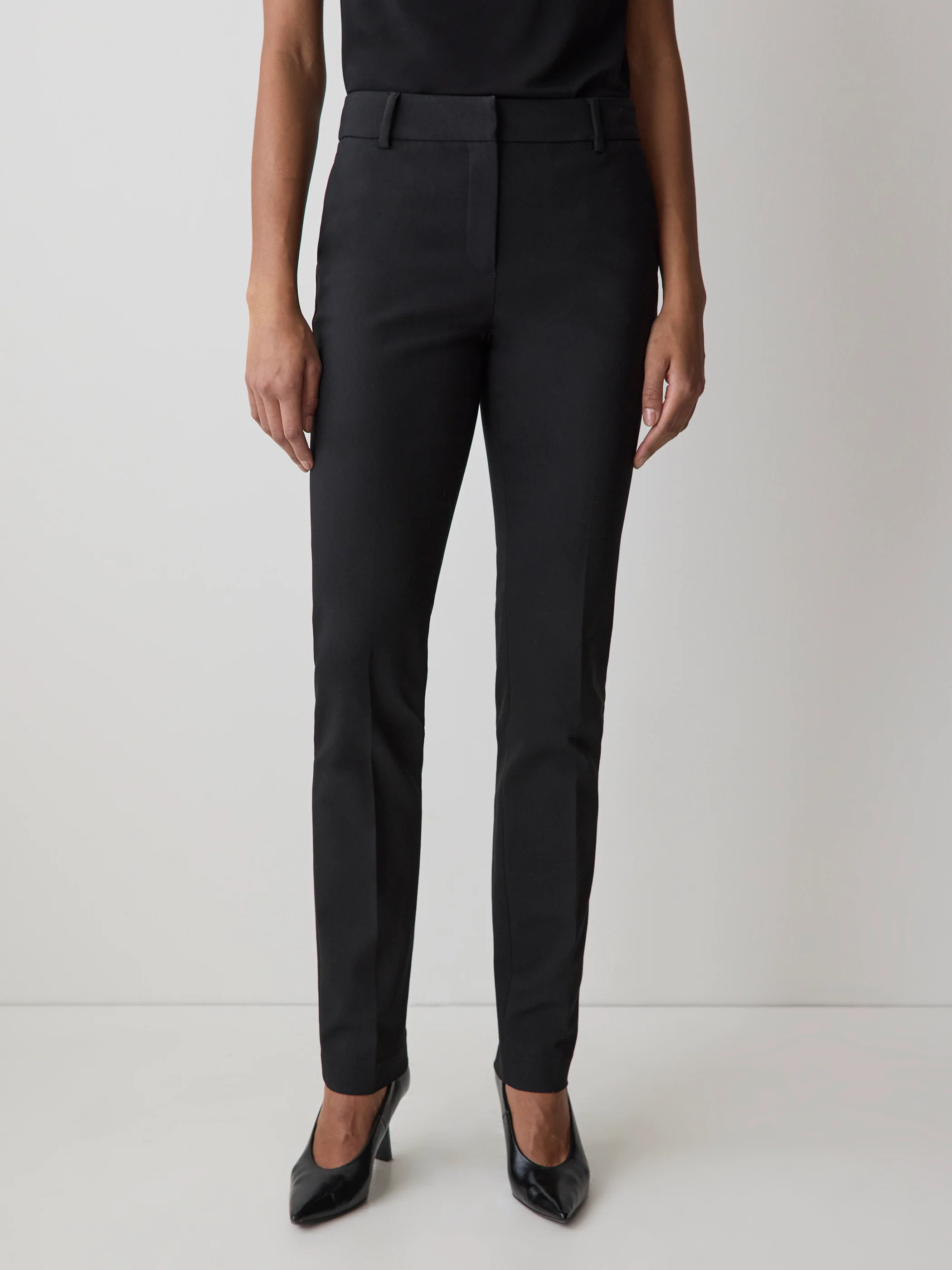 Limitless Black Mid-Rise Long Slim-Leg Signature Fit Pant