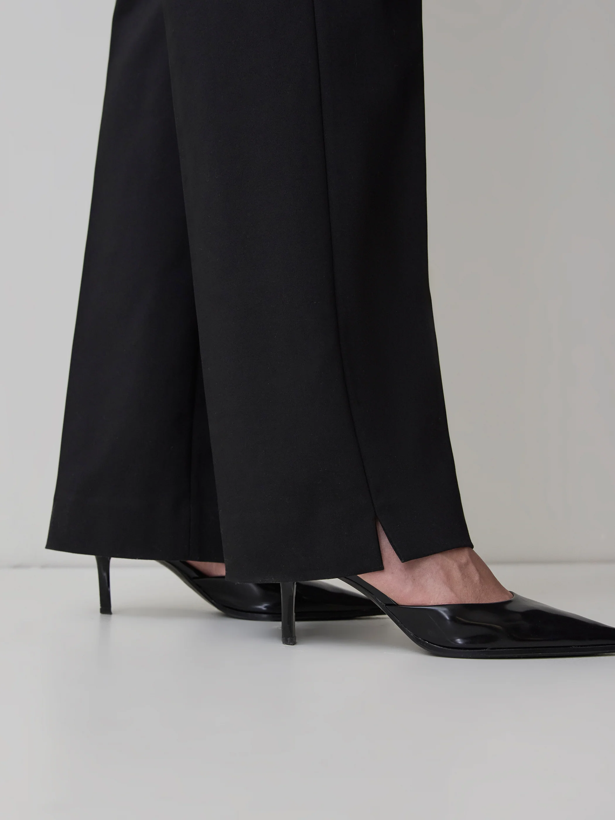 Limitless High-Rise Wide-Leg Signature Fit Pant - Image 5
