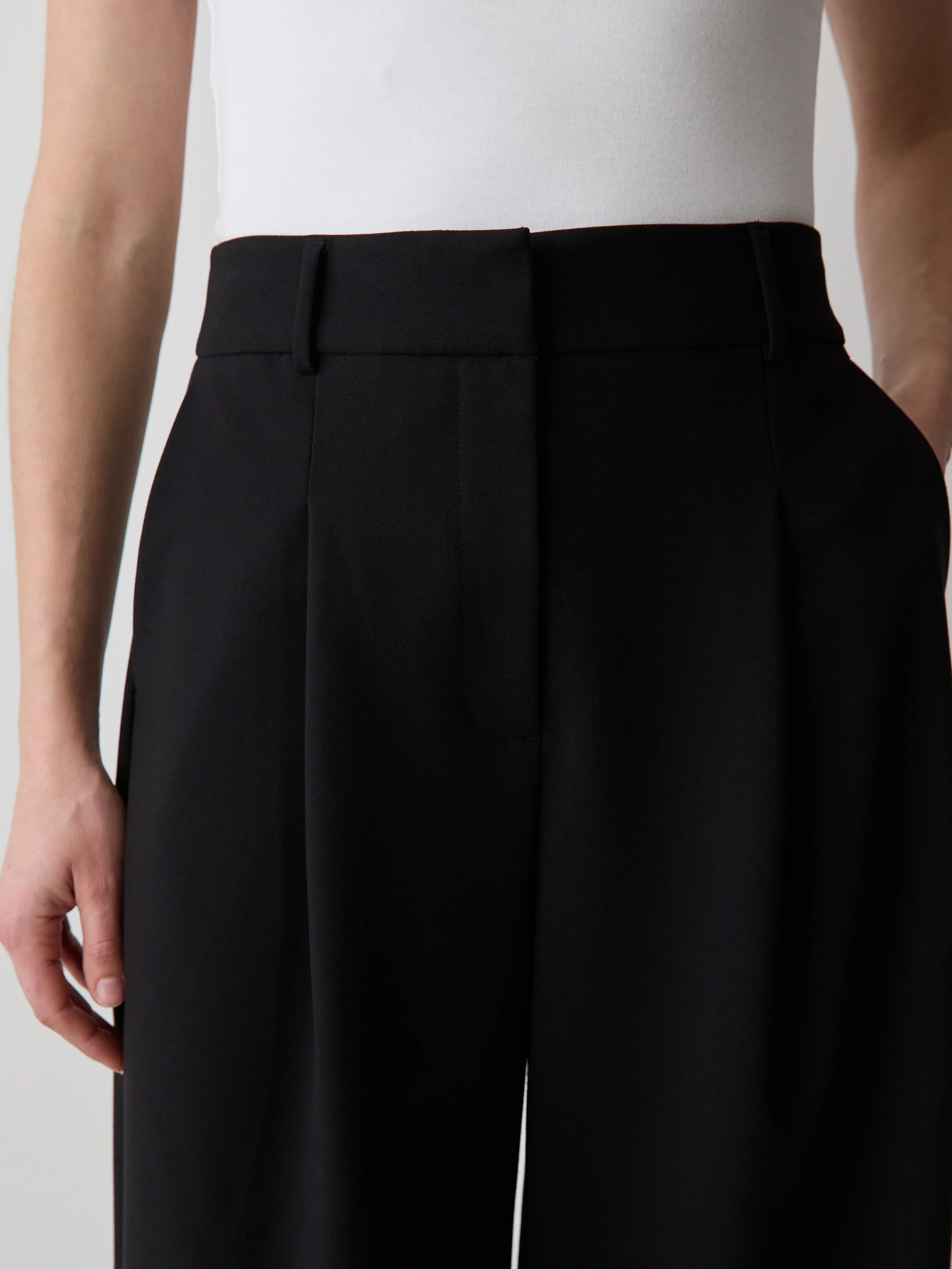 Twill High-Rise Barrel Pant - Image 5