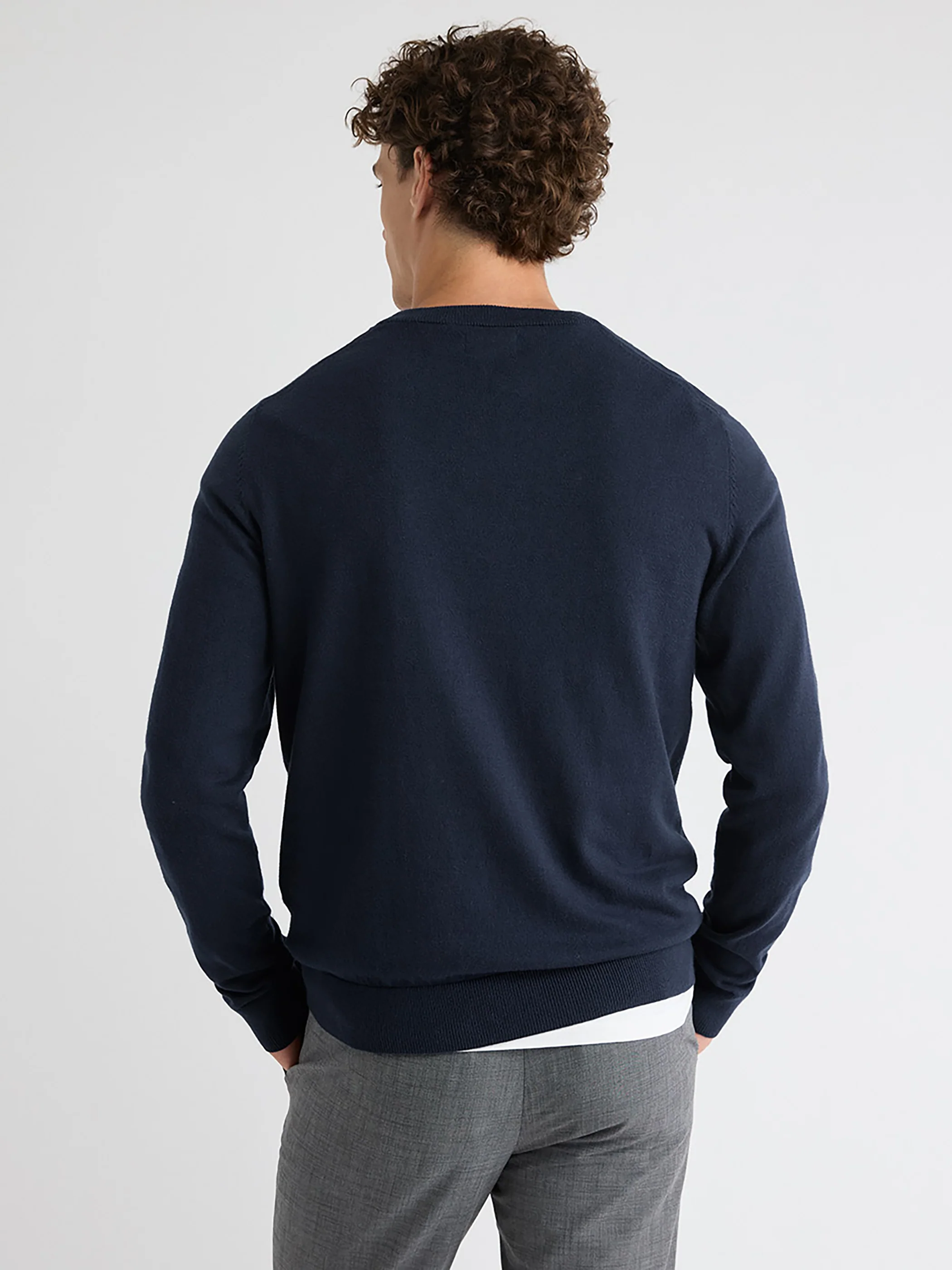 Long-Sleeve Crew-Neck Sweater - Image 23