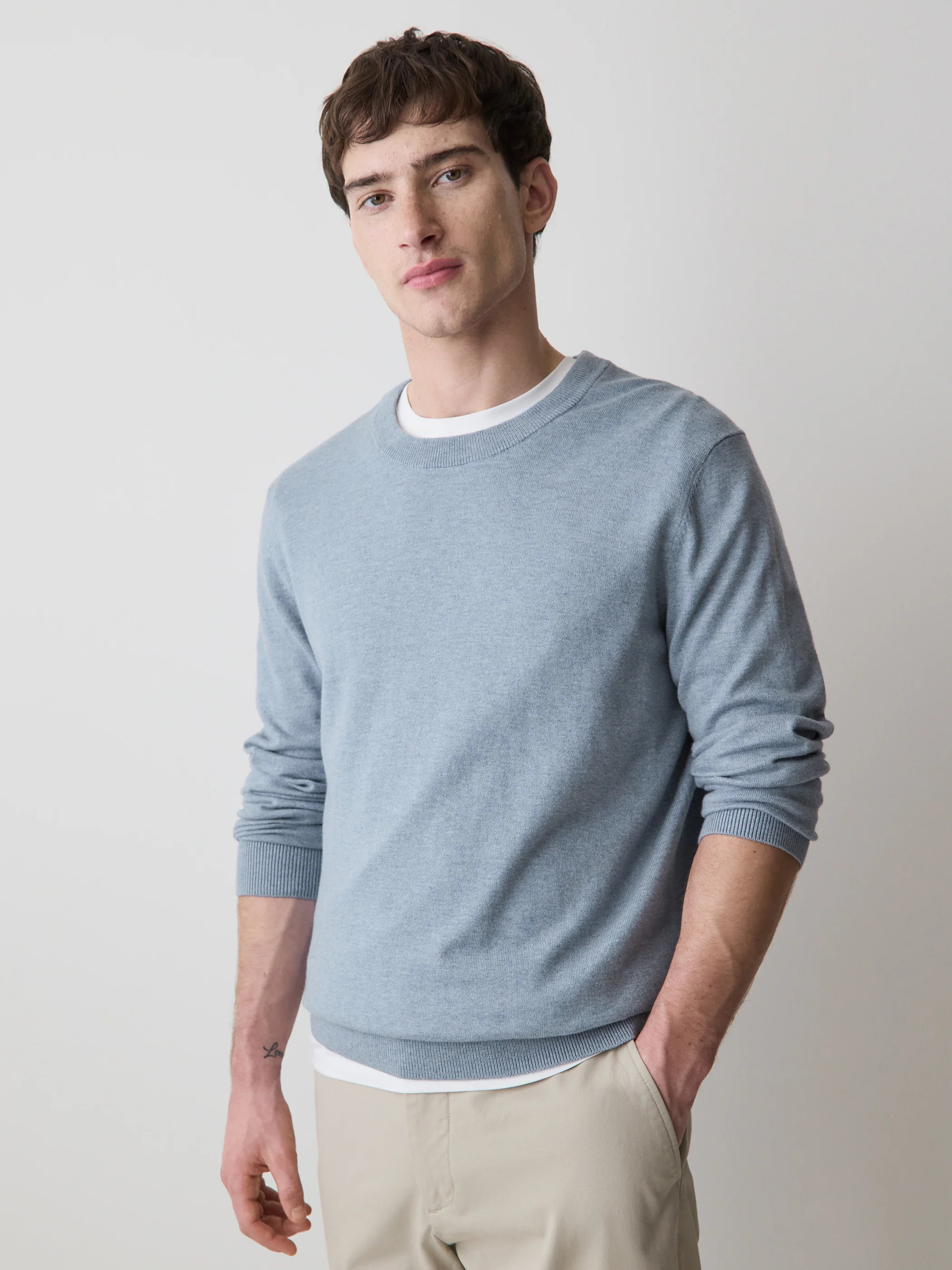 Long-Sleeve Crew-Neck Sweater - Image 26
