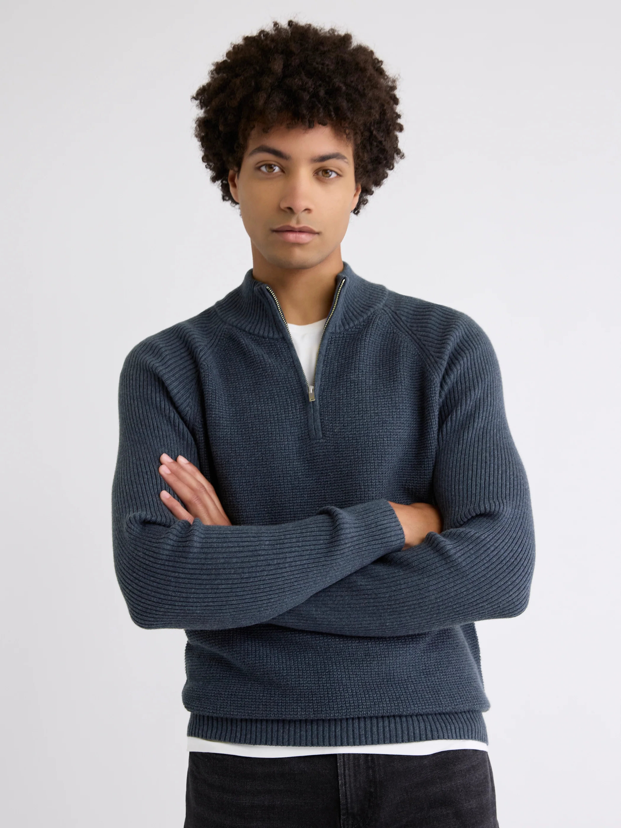 Long-Sleeve Half-Zip Mock-Neck Sweater - Image 19