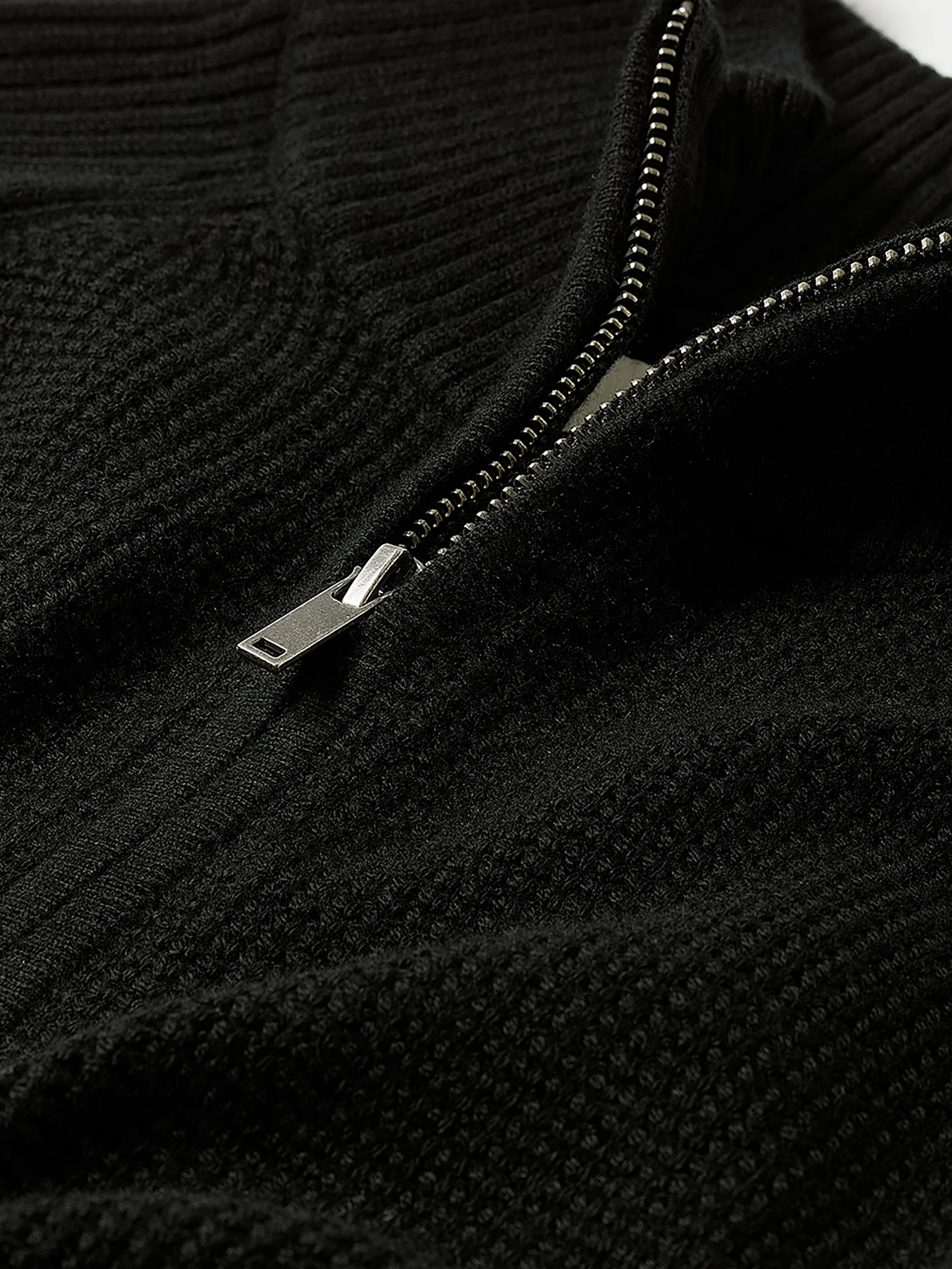 Long-Sleeve Half-Zip Mock-Neck Sweater - Image 5