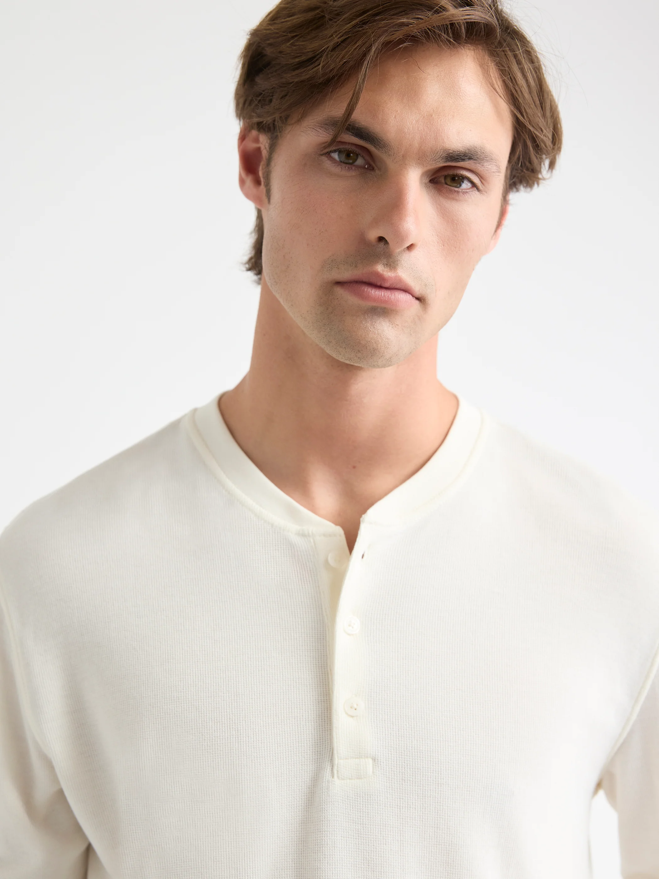 Long-Sleeve Henley Waffled Tee - Image 12
