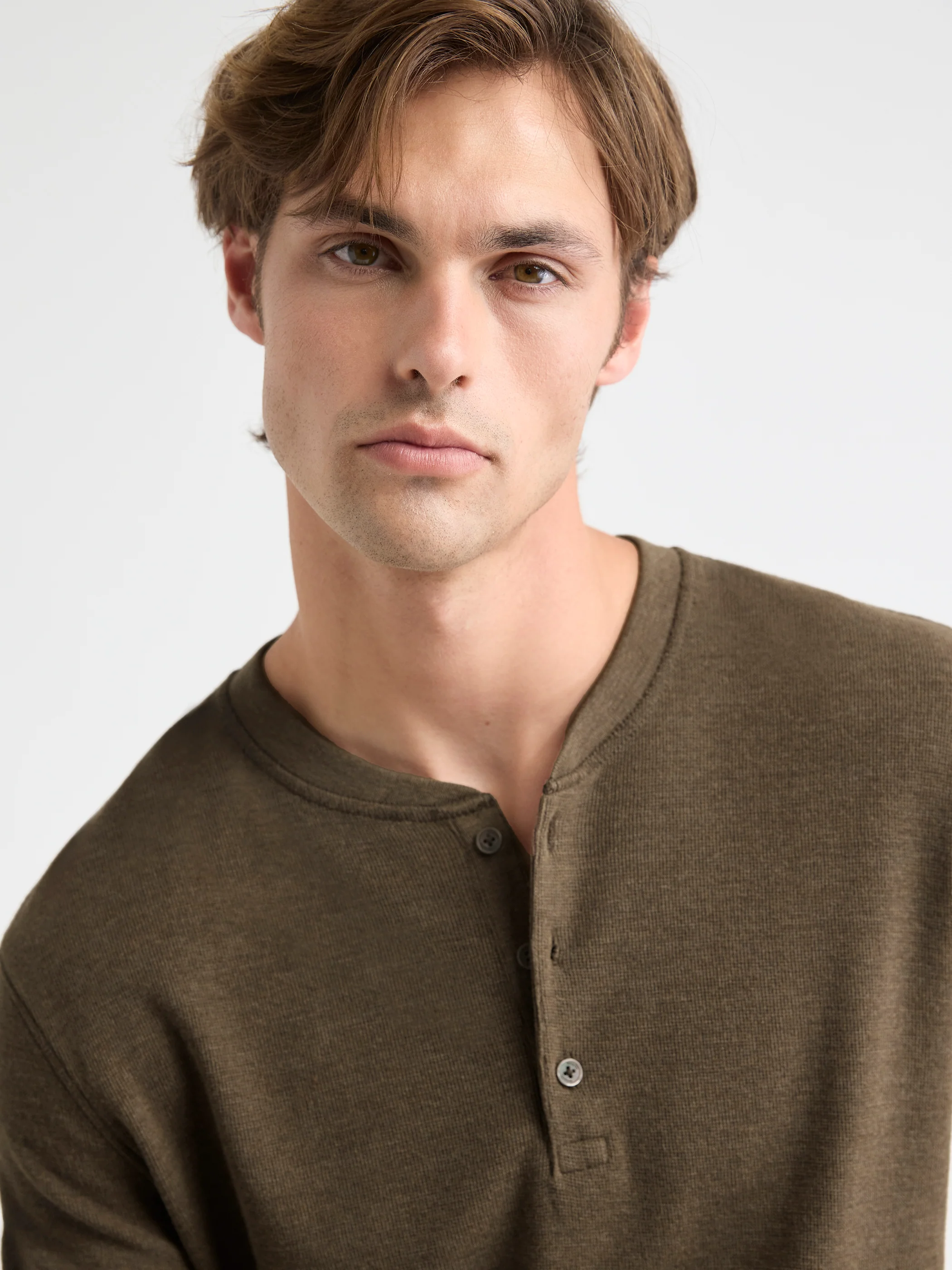 Long-Sleeve Henley Waffled Tee - Image 24
