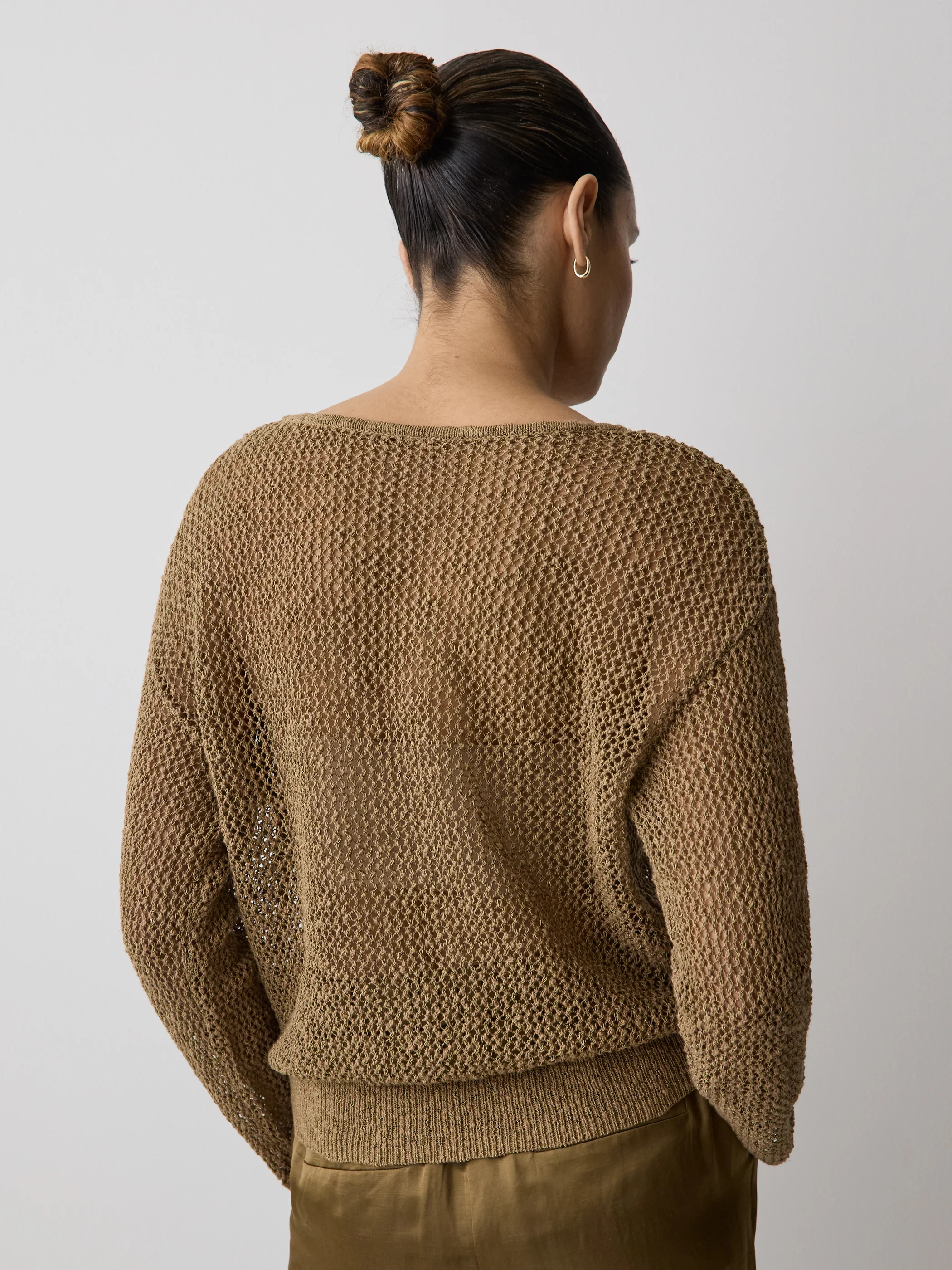 Long-Sleeve Crew-Neck Mesh Sweater - Image 6