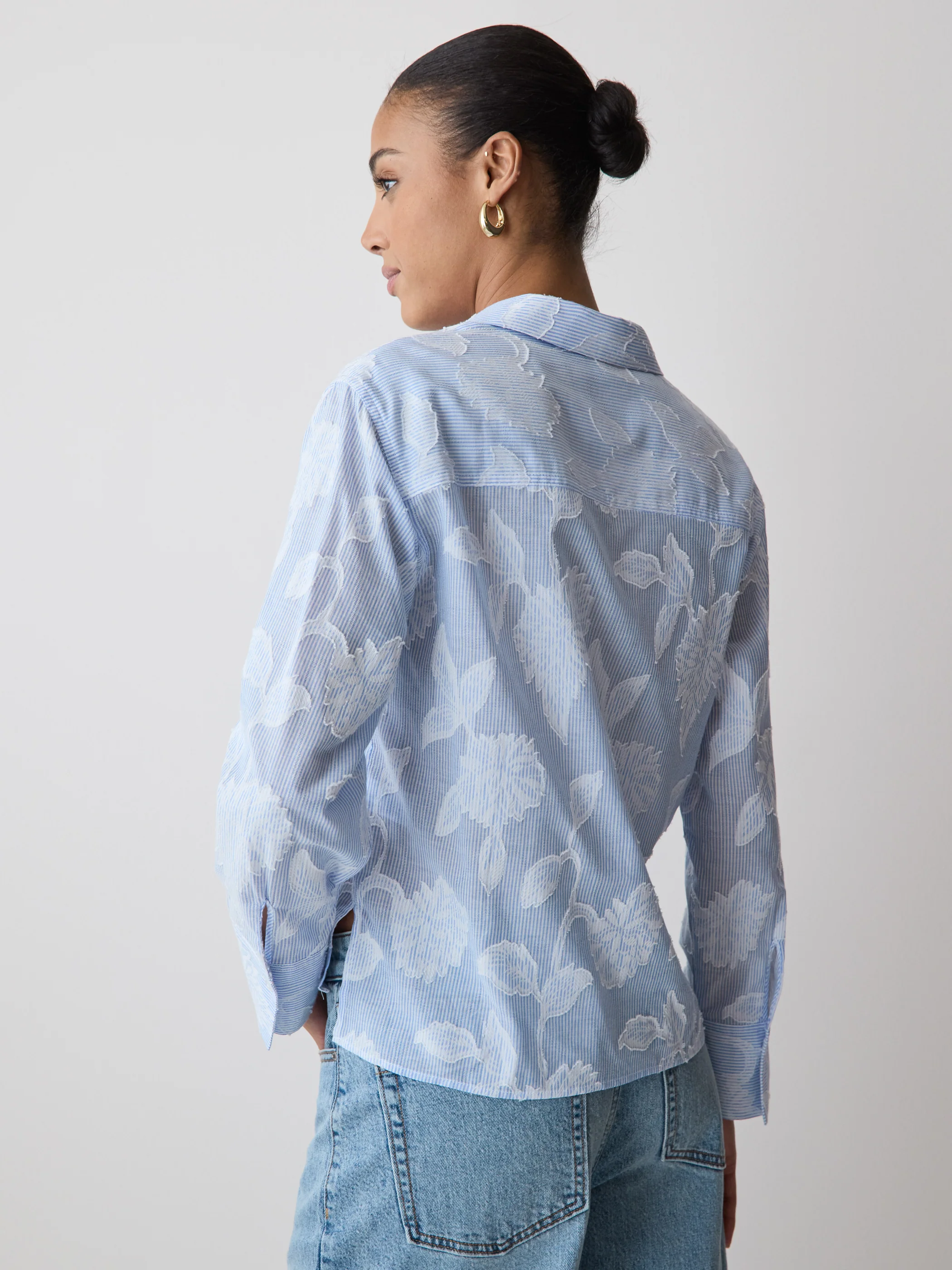Long-Sleeve Buttoned-Down Textured Blouse - Image 3