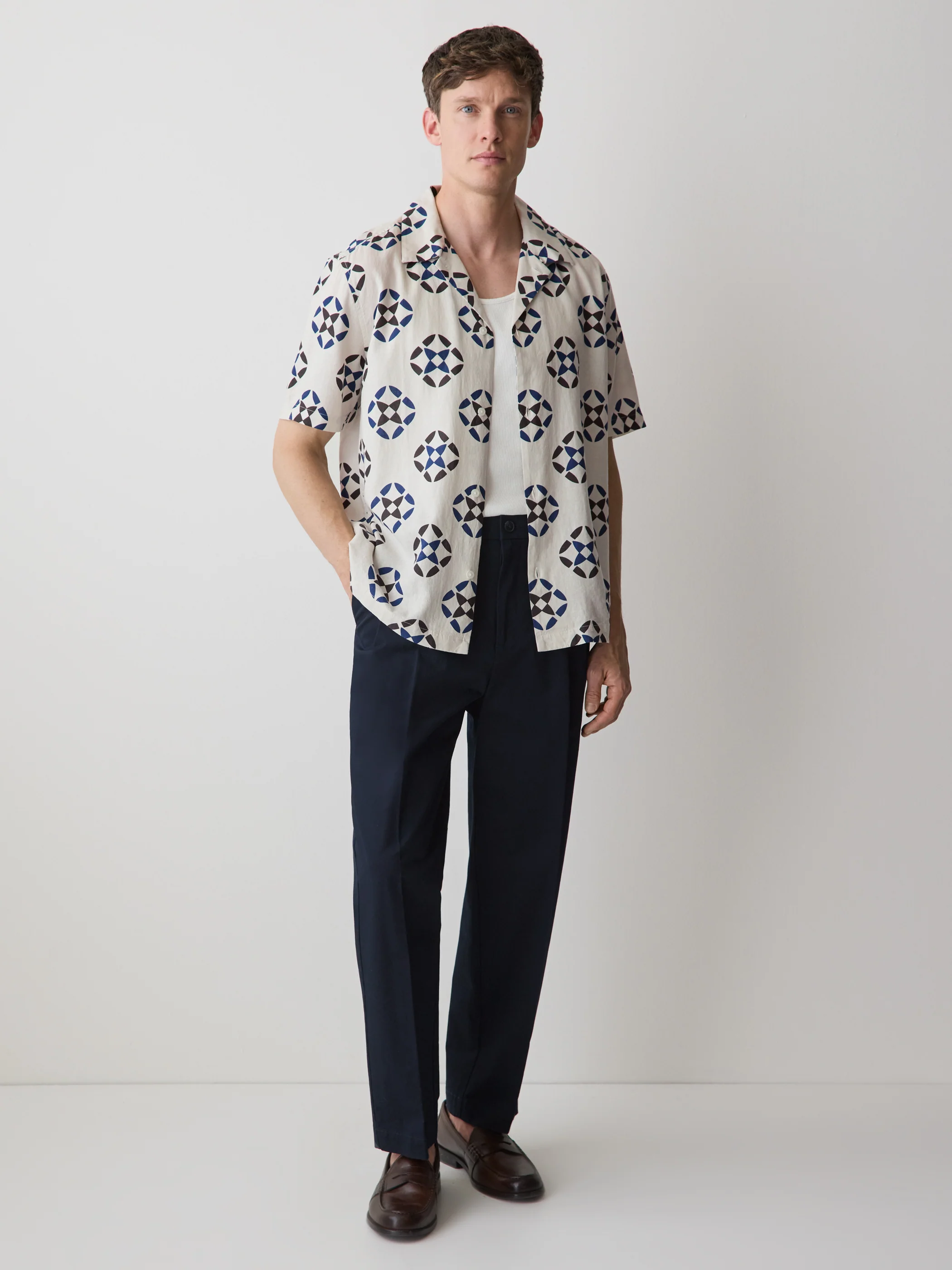 Loose Straight-Leg Pleated Chino Pant - Image 7