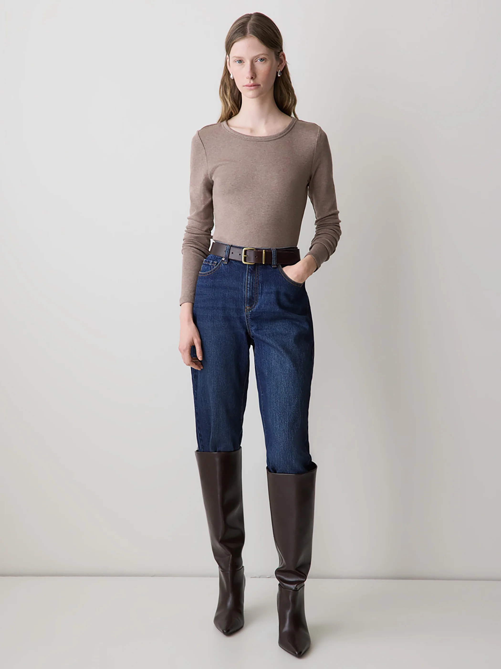 Luxe Knit Long-Sleeve Crew-Neck Fitted Ribbed Tee - Image 2