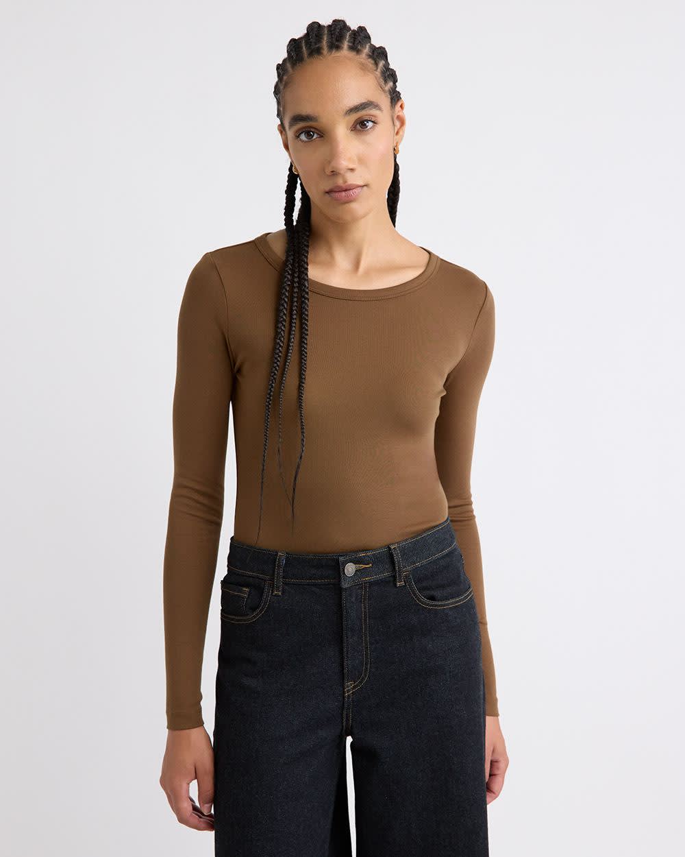 Luxe Knit Long-Sleeve Crew-Neck Fitted Ribbed Tee - Image 6