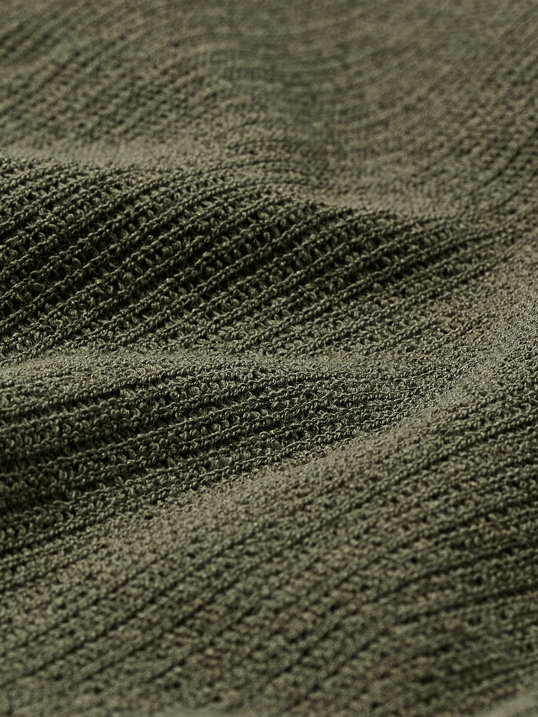 Ribbed Sweater Short with Elastic Waistband - Image 10