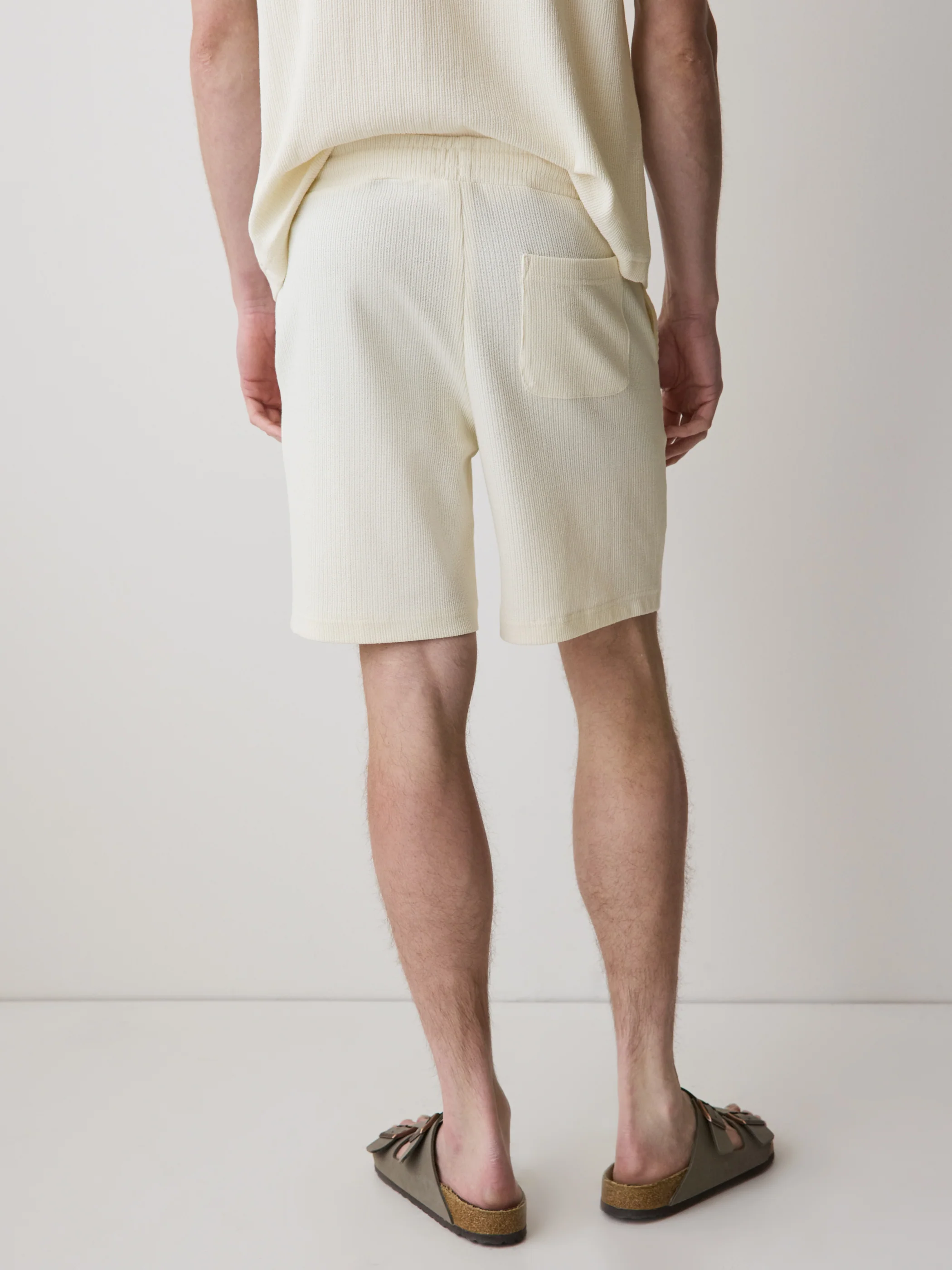 Ribbed Sweater Short with Elastic Waistband - Image 3