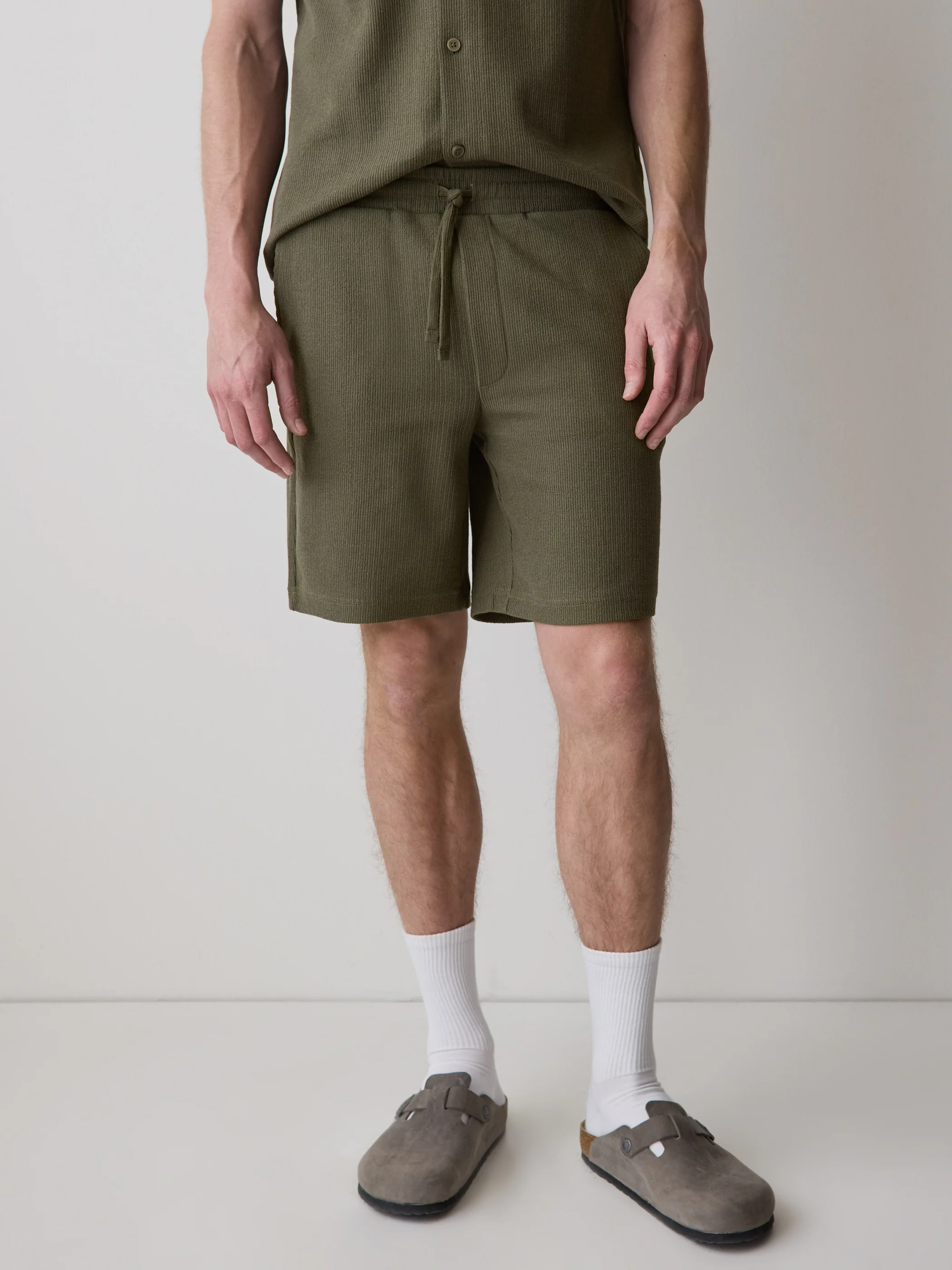 Ribbed Sweater Short with Elastic Waistband - Image 7