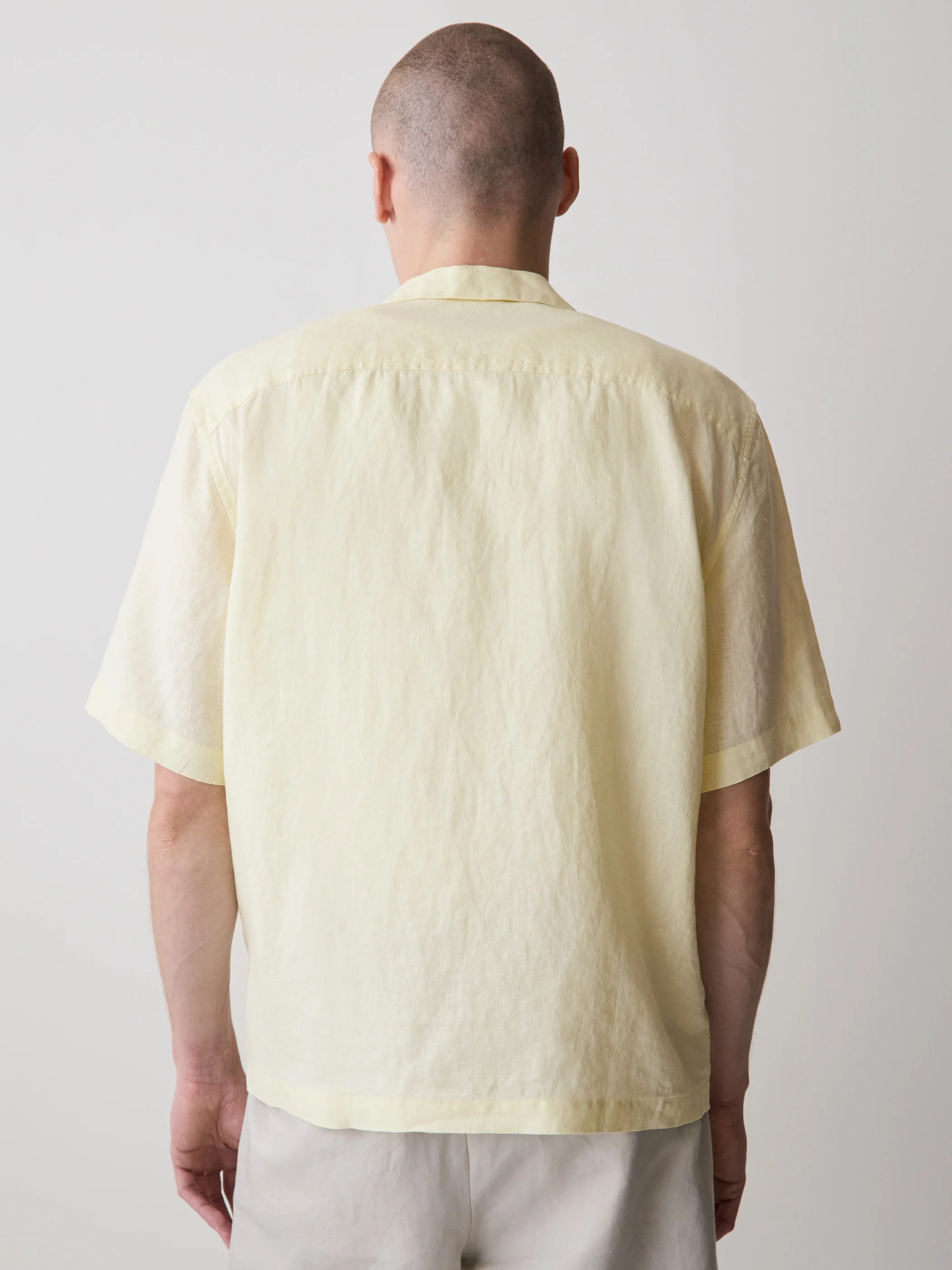 Short-Sleeve Linen Shirt with Camp Collar - Image 12