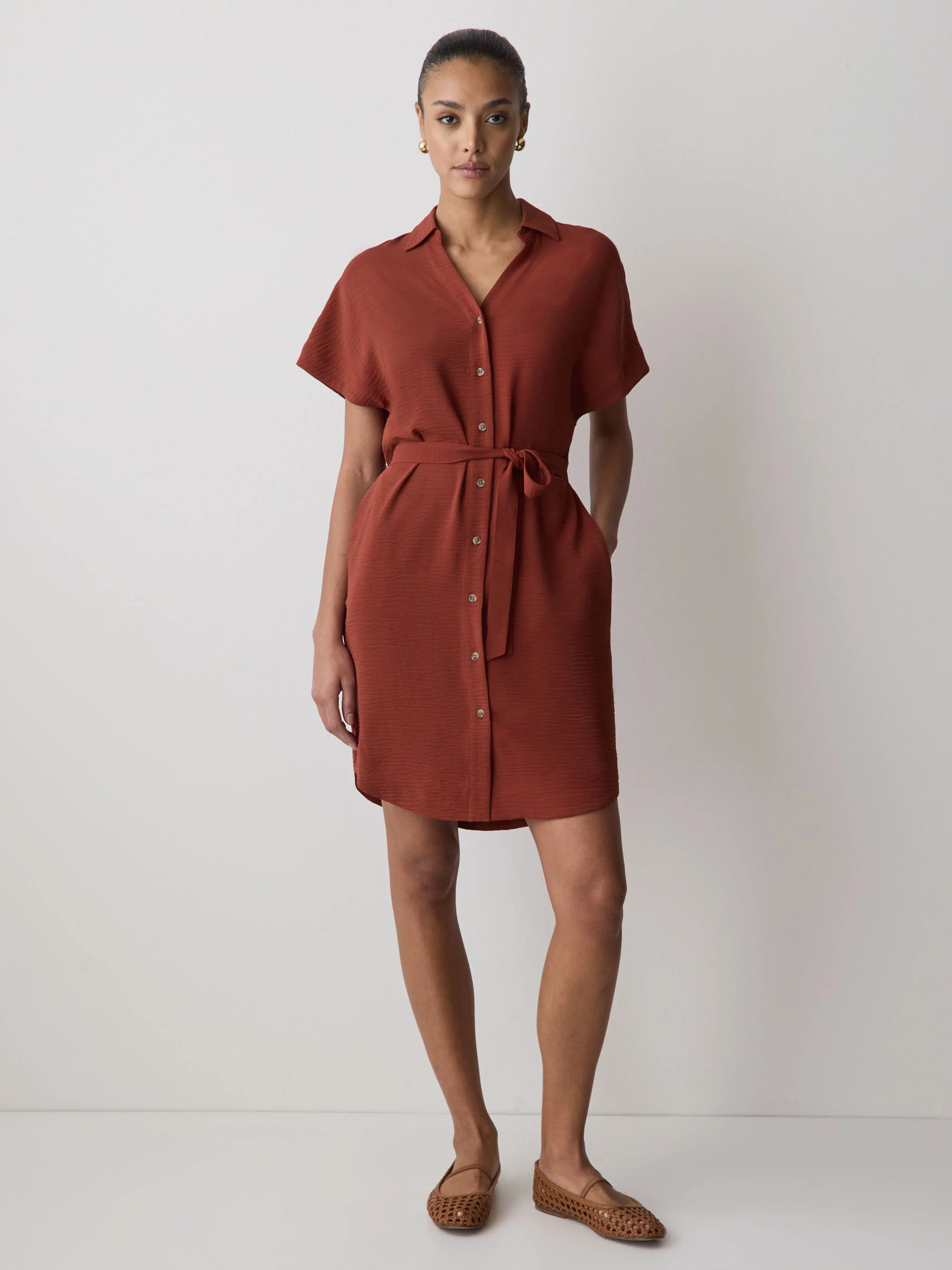Short-Sleeve Buttoned-Down Midi Dress with Shirt Collar - Image 19