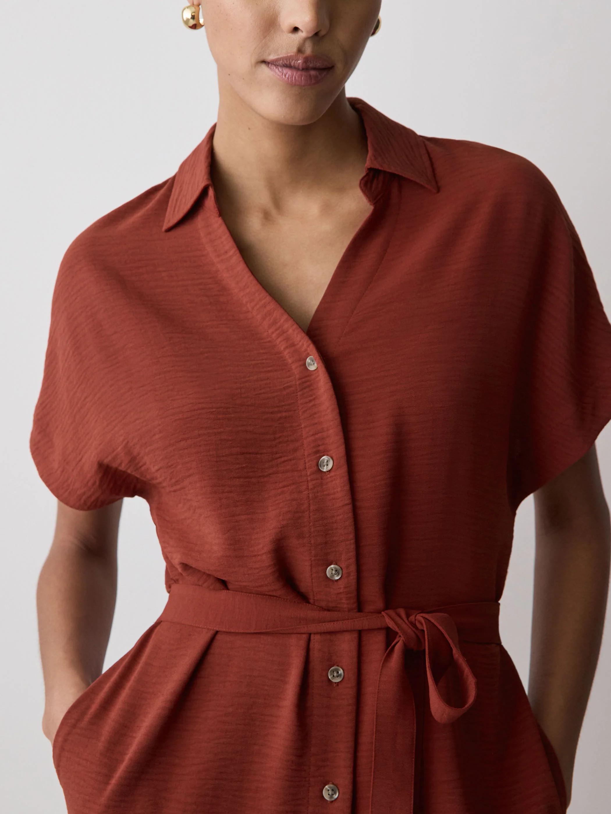 Short-Sleeve Buttoned-Down Midi Dress with Shirt Collar - Image 22