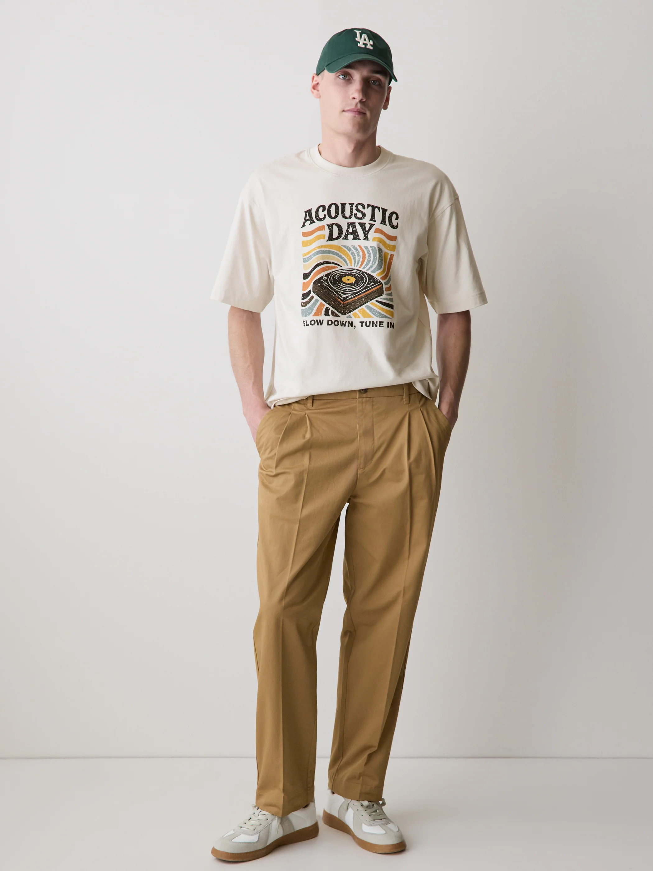 Oversized Short-Sleeve Crew-Neck Tee with Print - Image 12