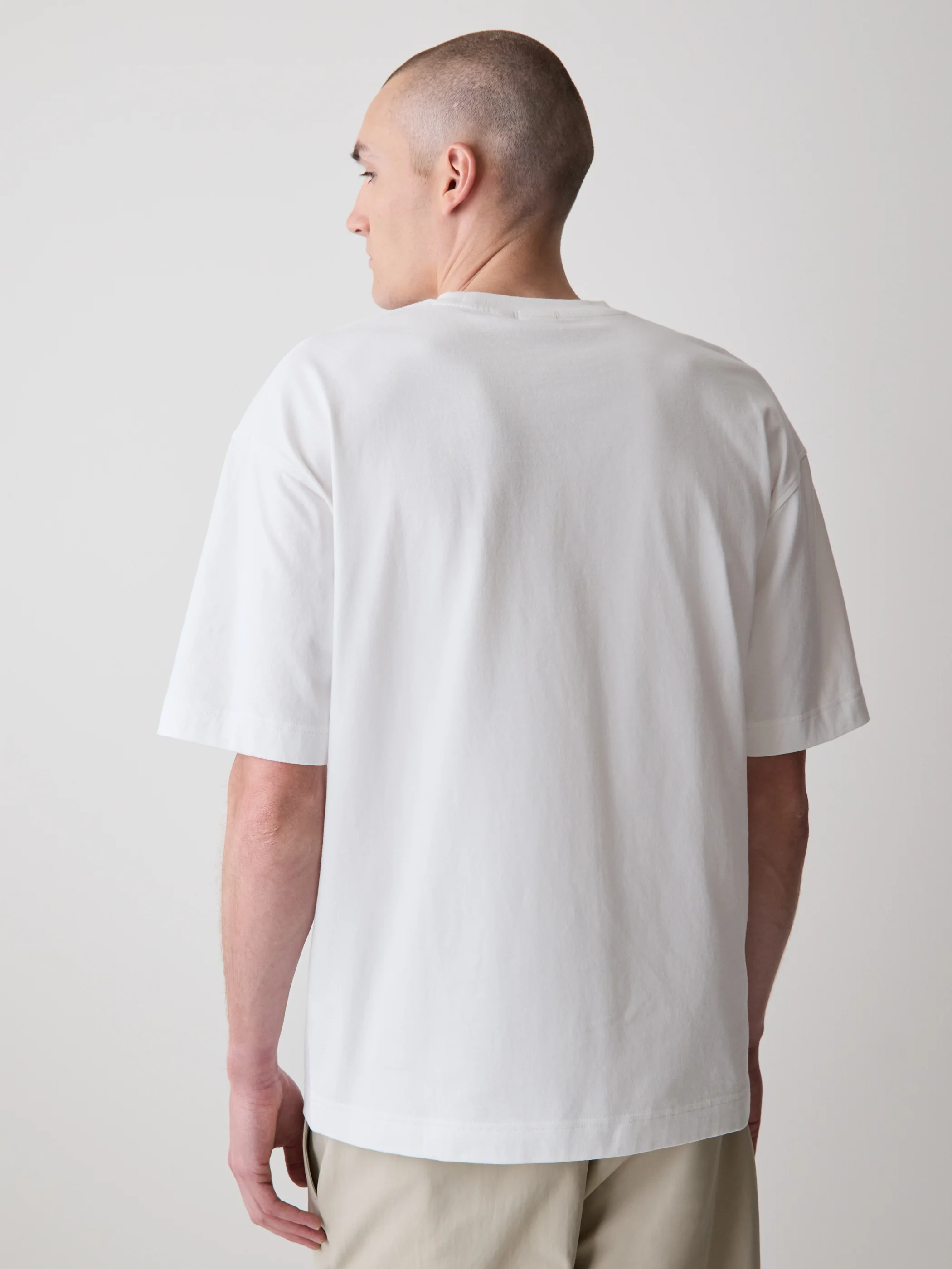 Oversized Short-Sleeve Crew-Neck Tee with Print - Image 3