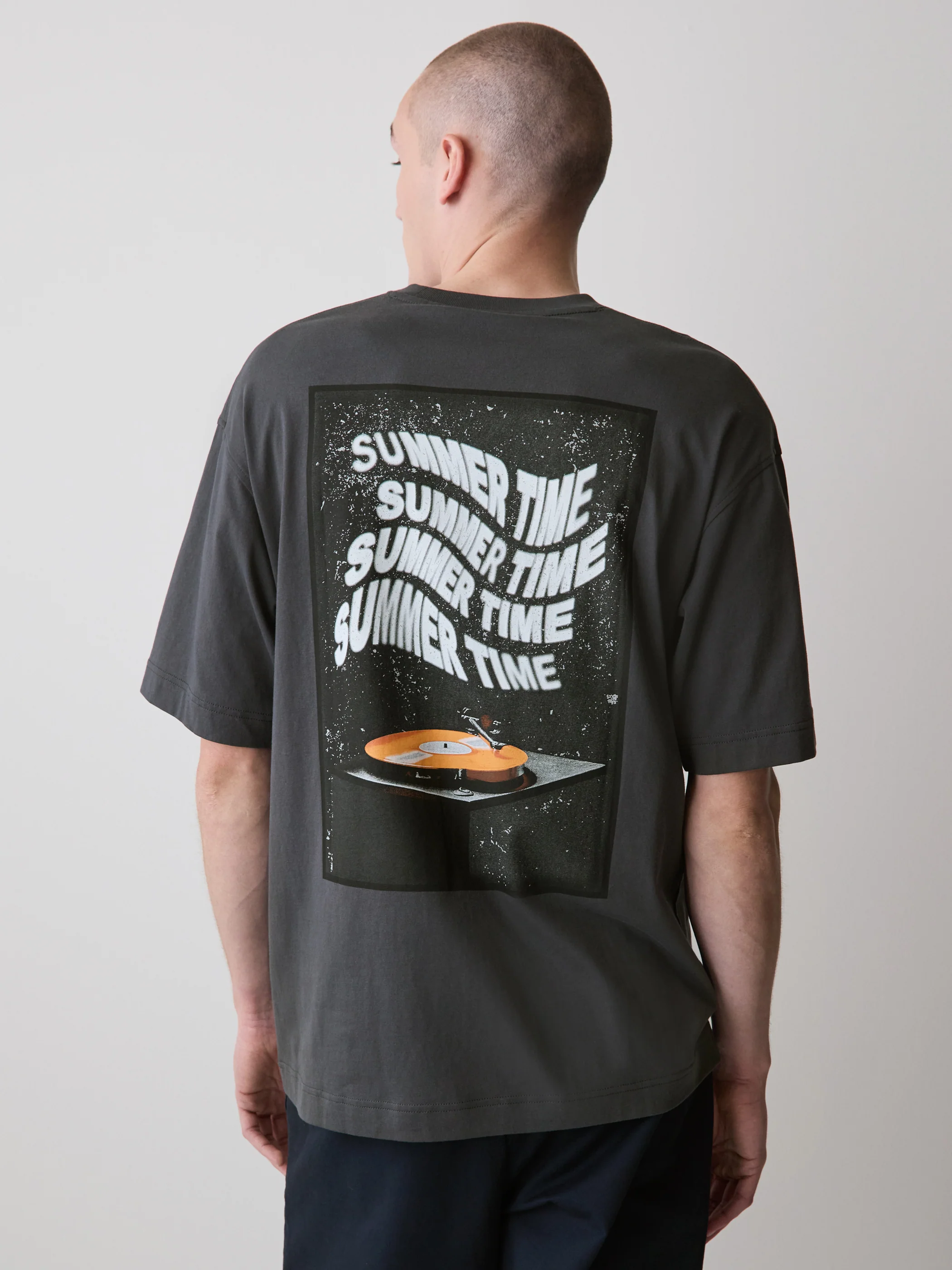 Oversized Short-Sleeve Crew-Neck Tee with Print - Image 8