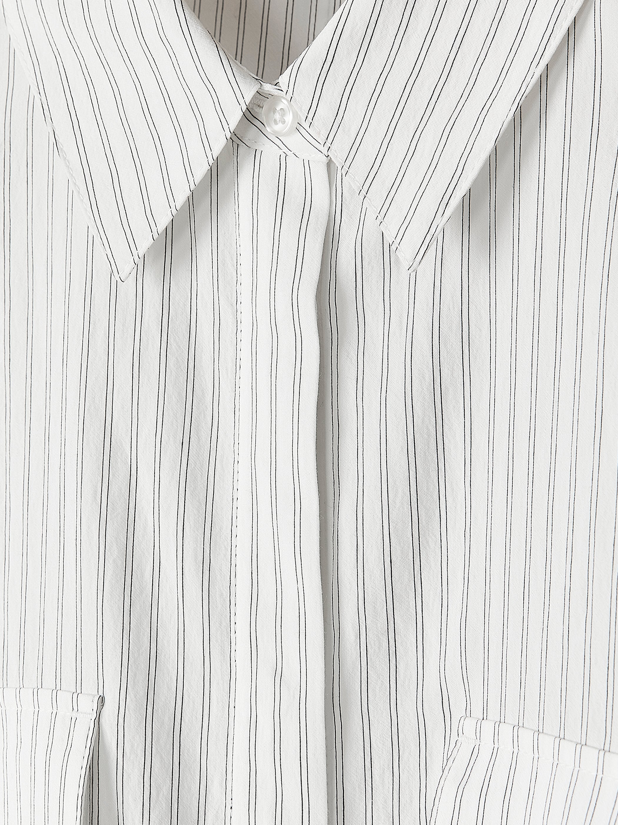 Striped Long-Sleeve Buttoned-Down Blouse with Pockets - Image 5