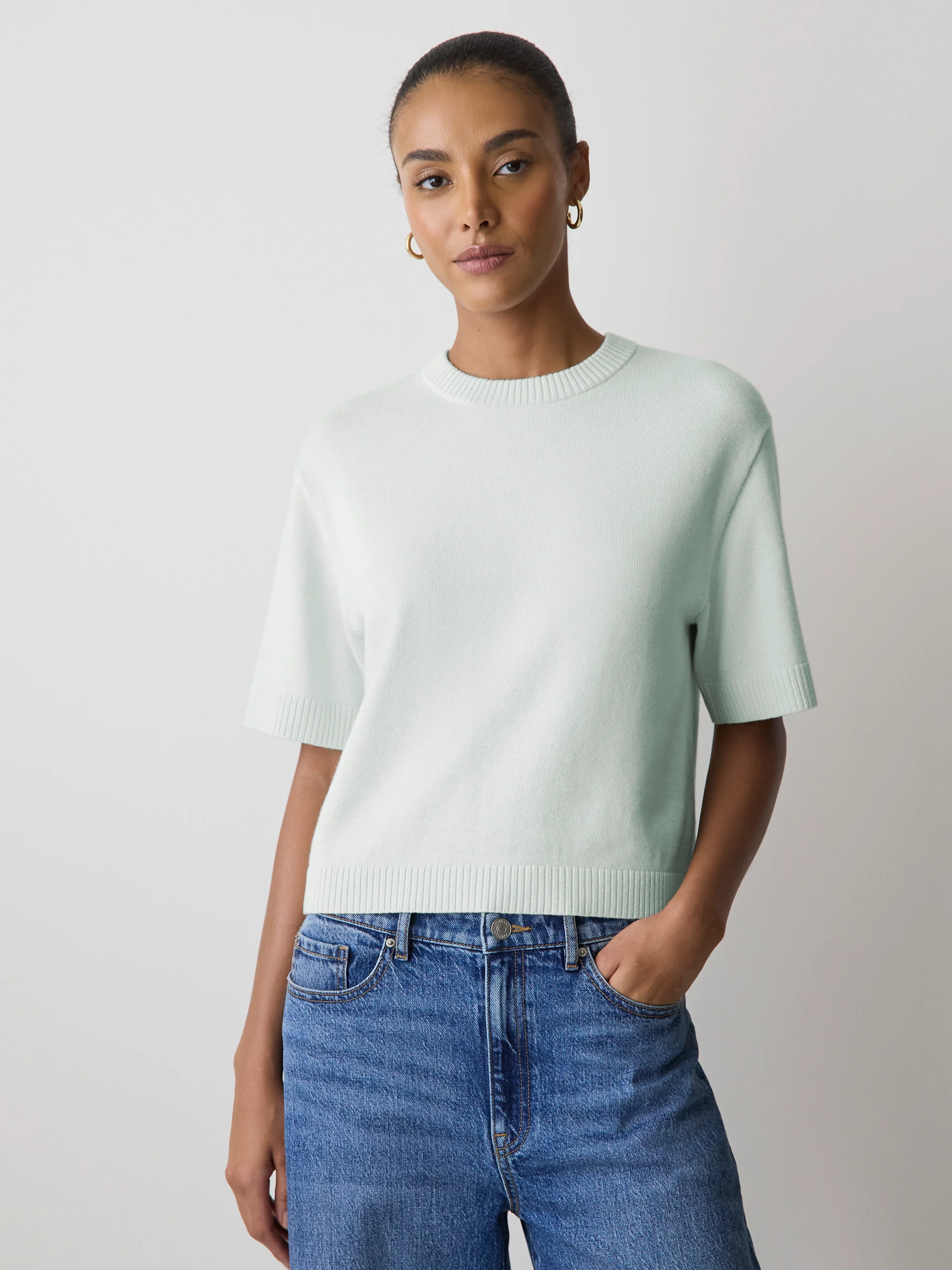 Wool-Blend Short-Sleeve Crew-Neck Sweater - Image 11