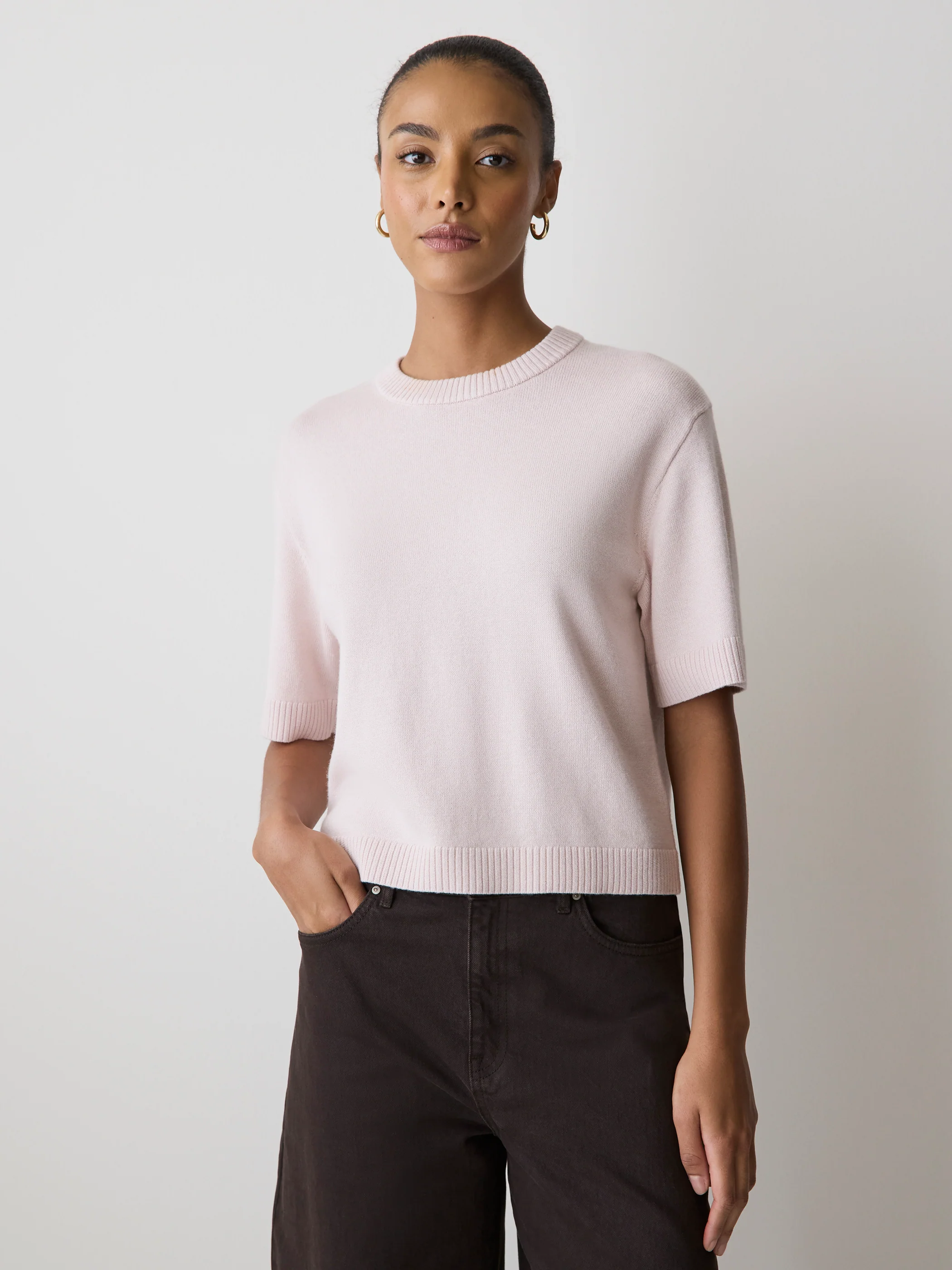 Wool-Blend Short-Sleeve Crew-Neck Sweater - Image 16