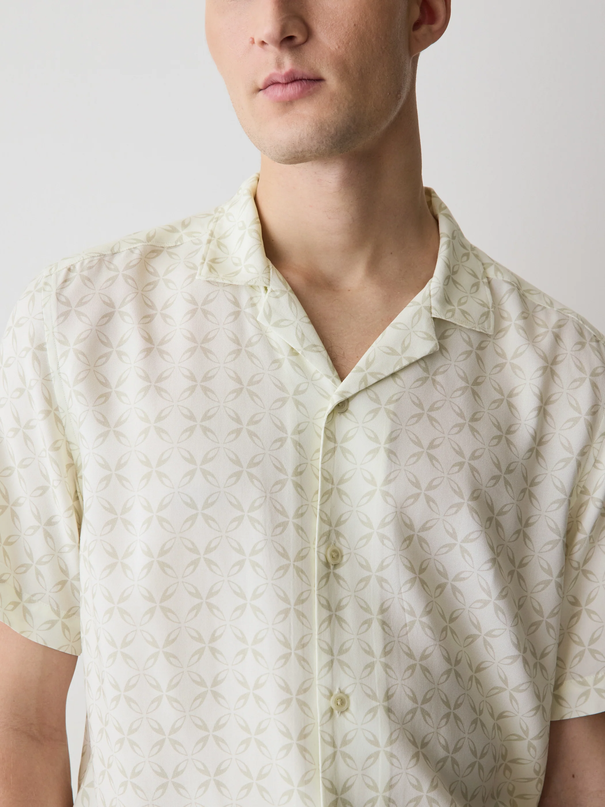 Short-Sleeve Camp-Collar Shirt with Geo Print - Image 4