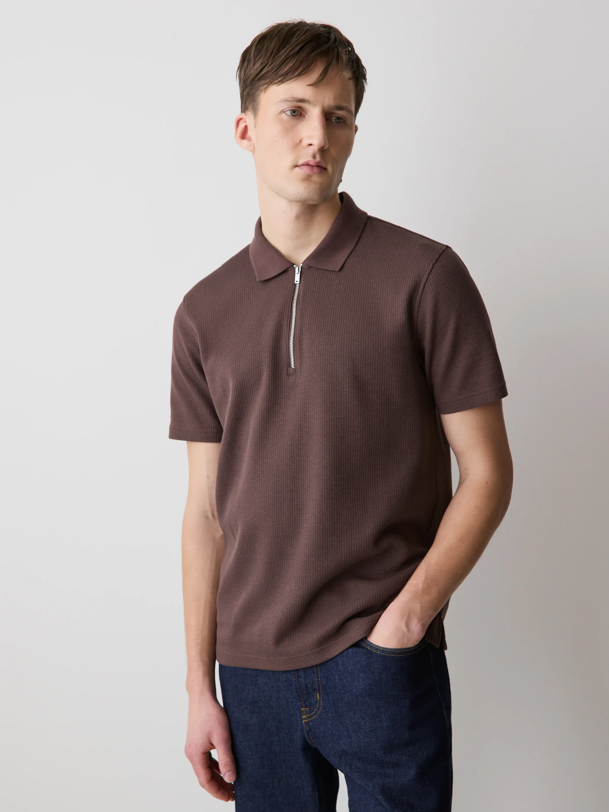 Short-Sleeve Ribbed Half-Zip Polo - Image 10