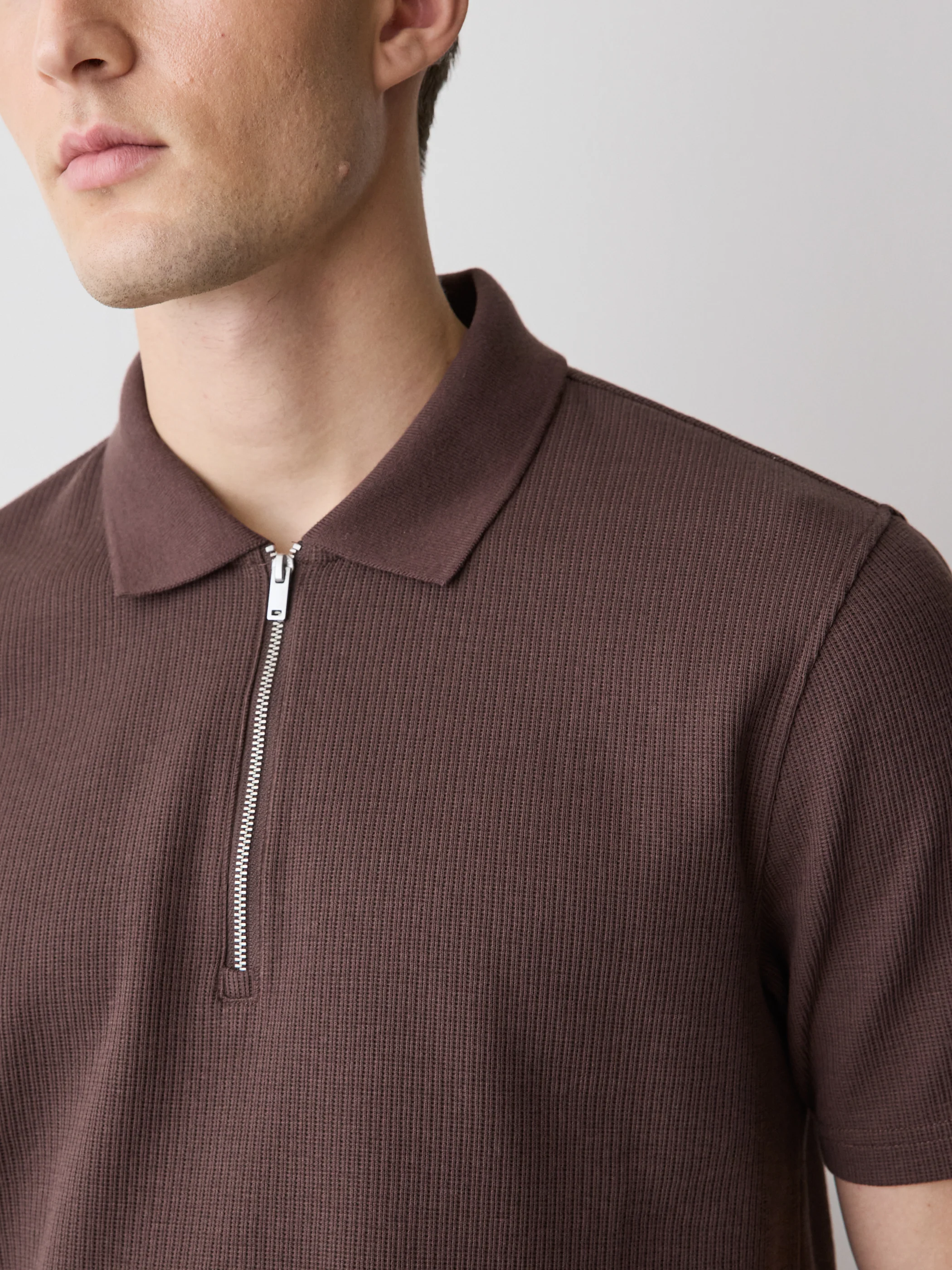 Short-Sleeve Ribbed Half-Zip Polo - Image 13