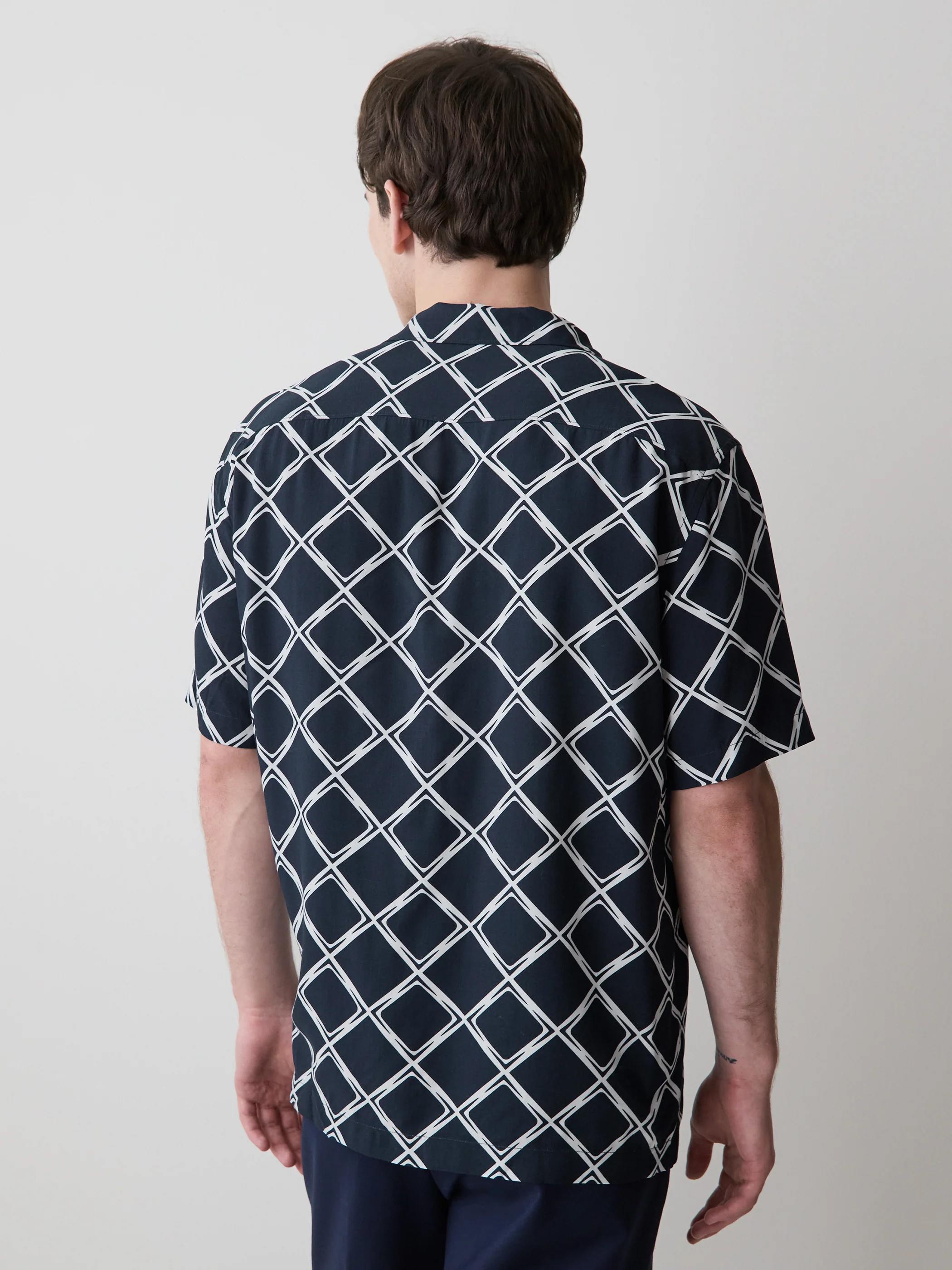 Short-Sleeve Camp-Collar Shirt with Geo Print - Image 3