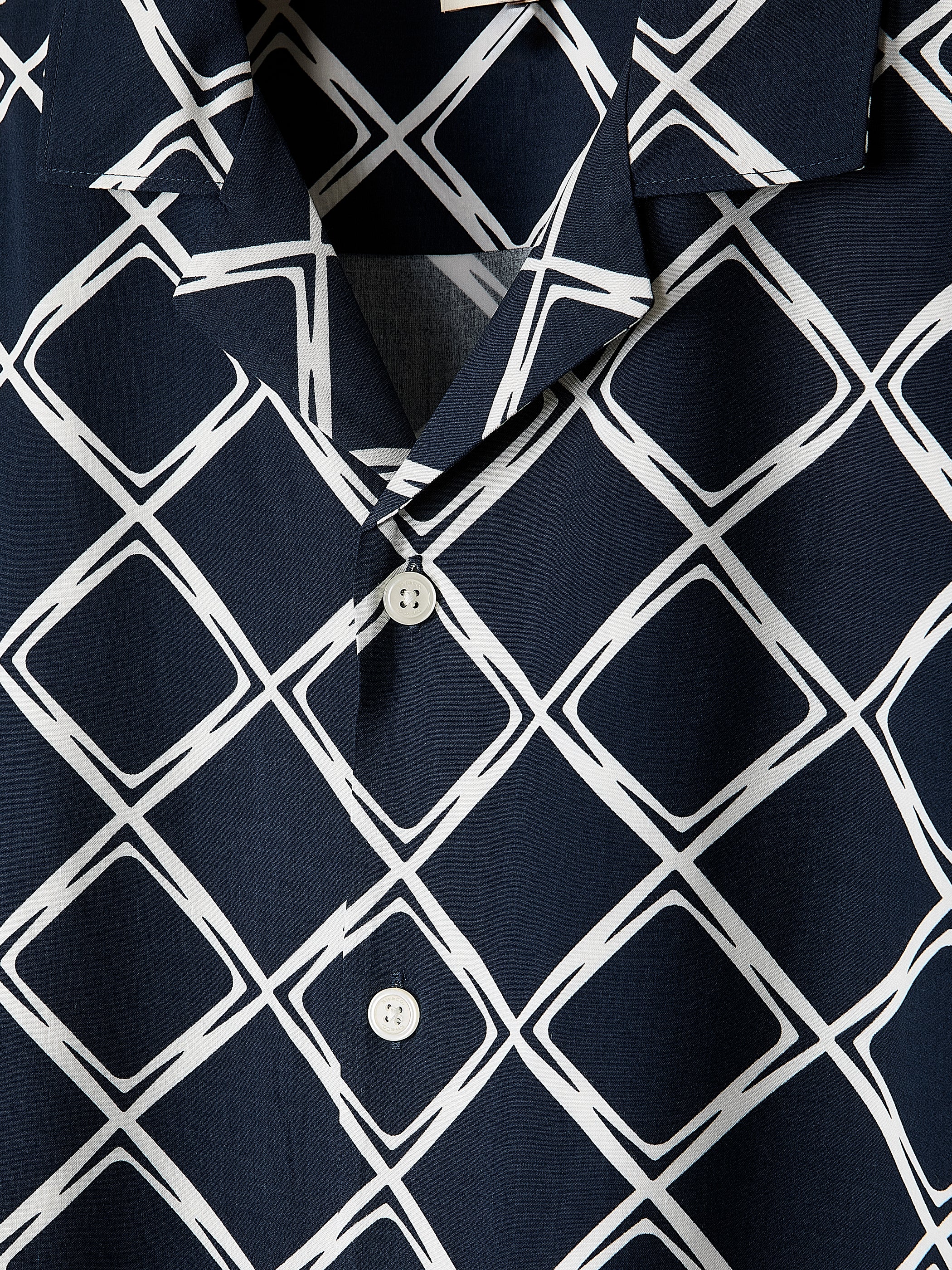 Short-Sleeve Camp-Collar Shirt with Geo Print - Image 4