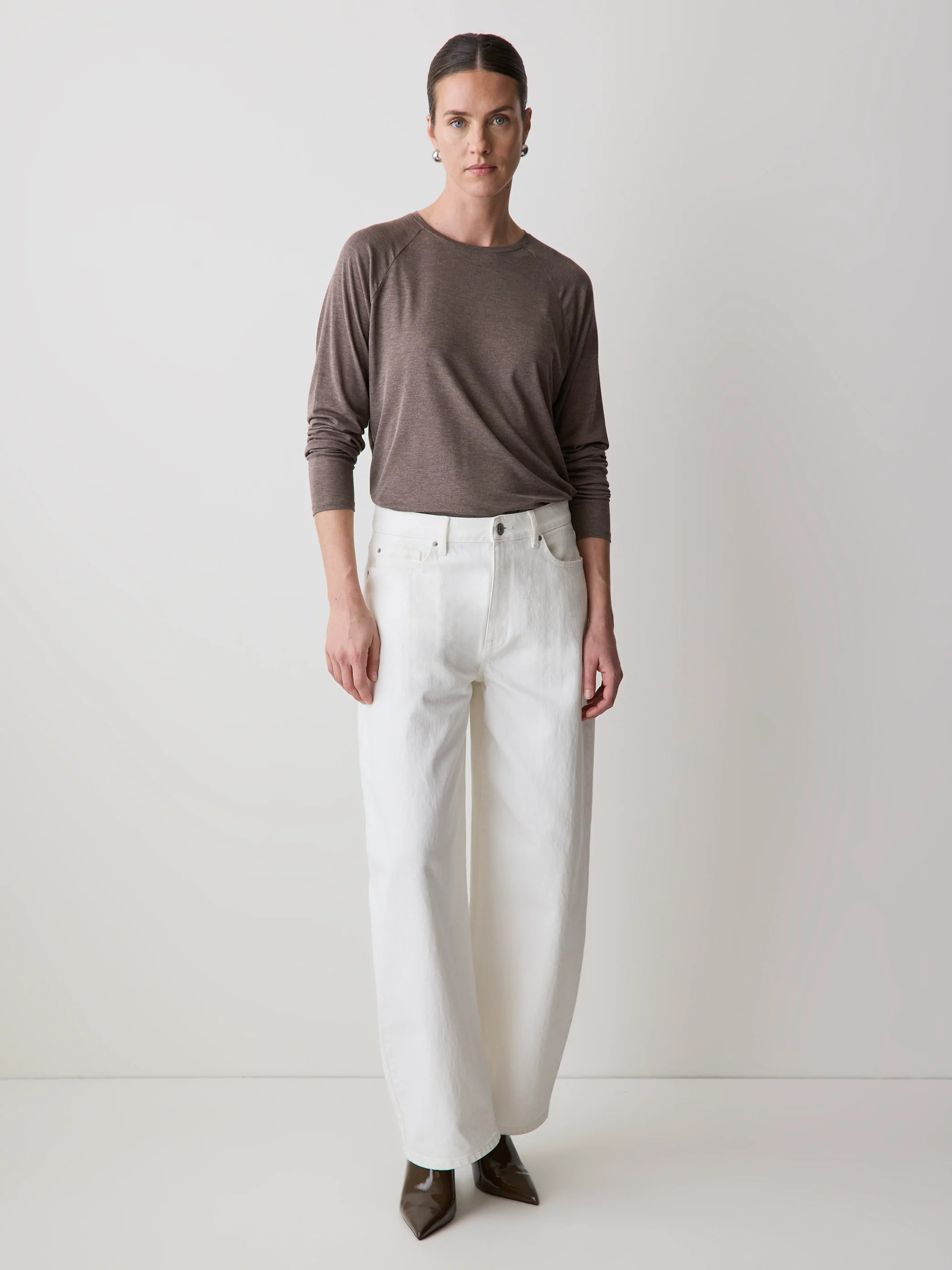 Long-Sleeve Crew-Neck Loose Tee - Image 2