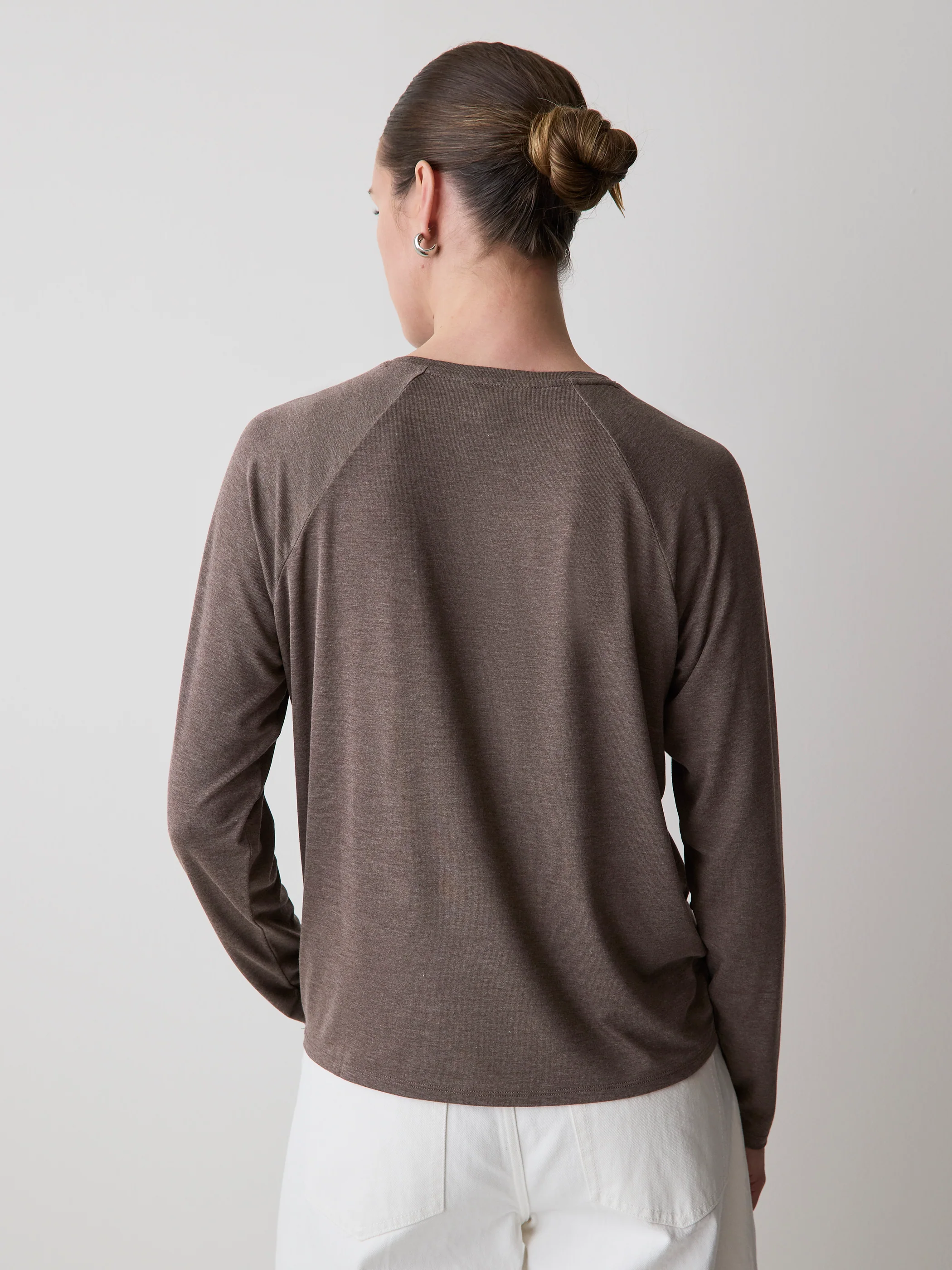 Long-Sleeve Crew-Neck Loose Tee - Image 3
