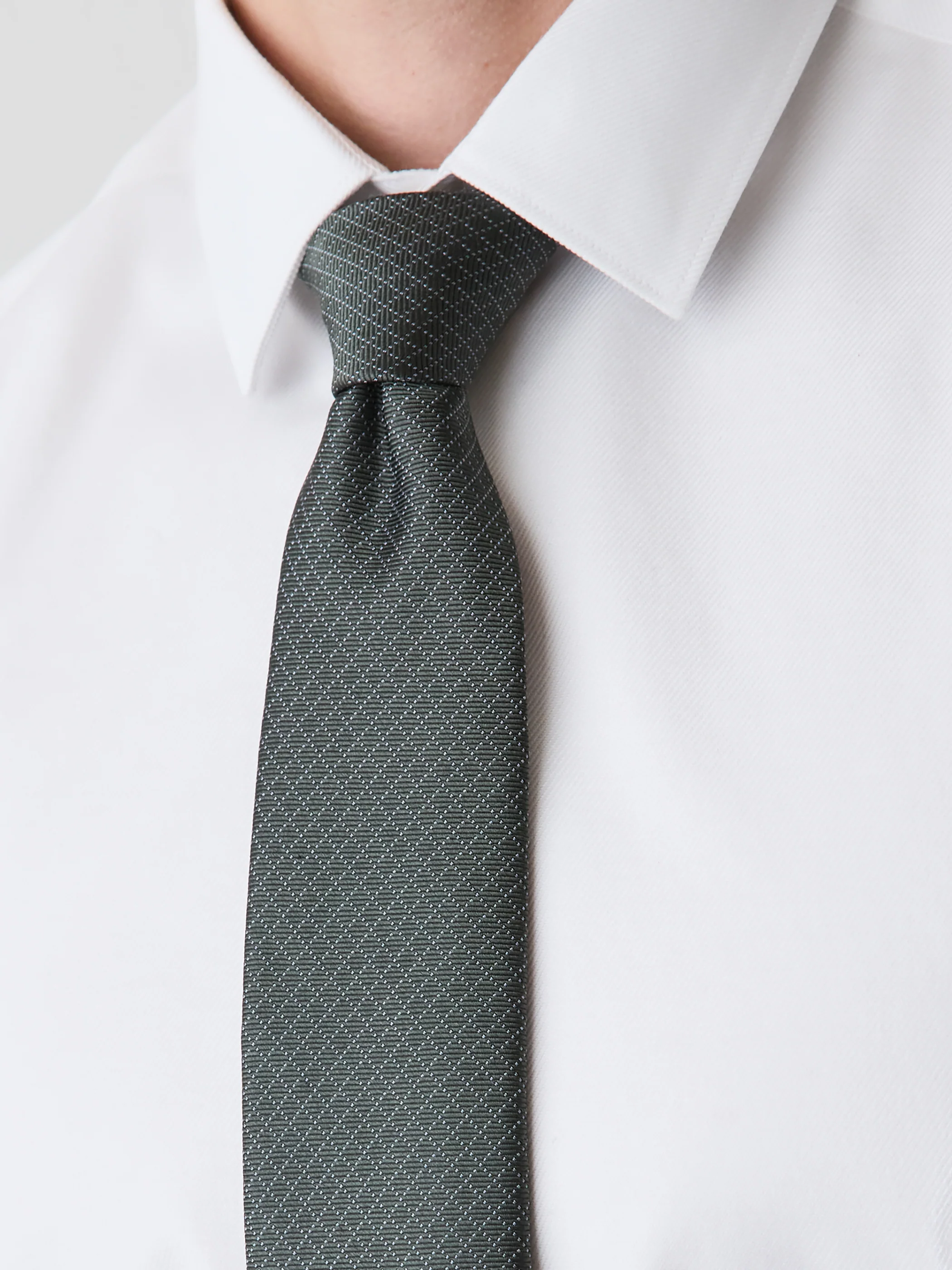Dark Green Regular Tie with Square Geometric Pattern - Image 3