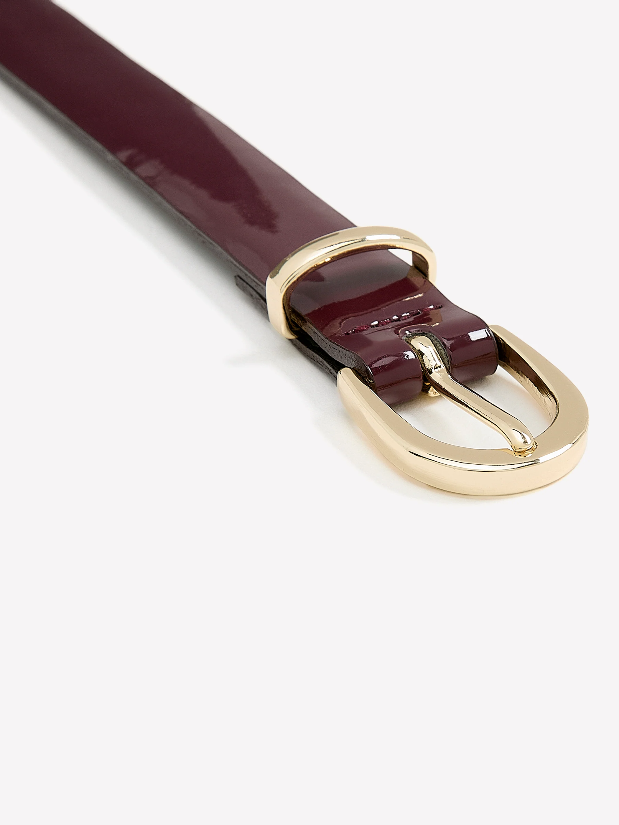 Skinny Leather Belt with Oval Buckle - Image 4