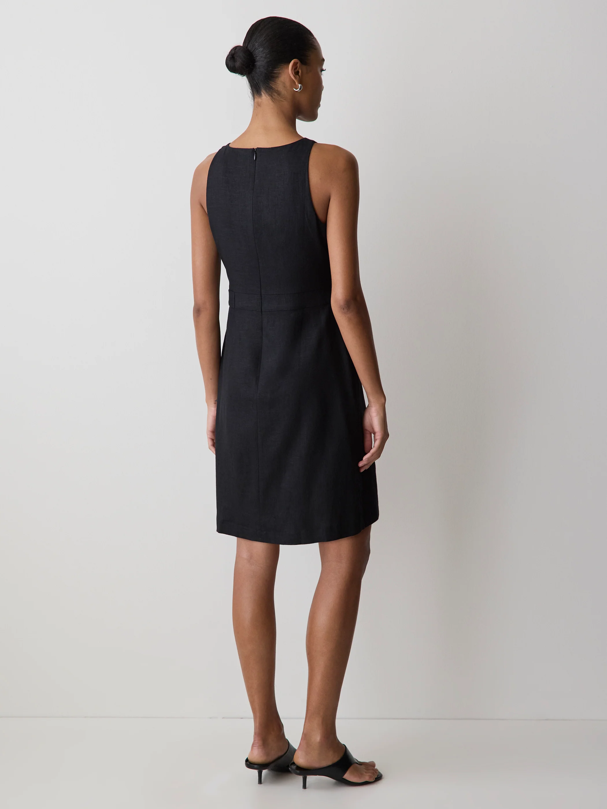 Sleeveless Boat-Neck Linen-Blend Midi Dress - Image 3