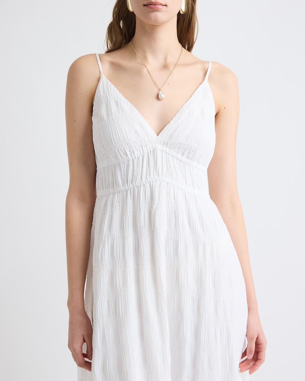 Sleeveless V-Neck Maxi Dress in Textured Jacquard - Image 3
