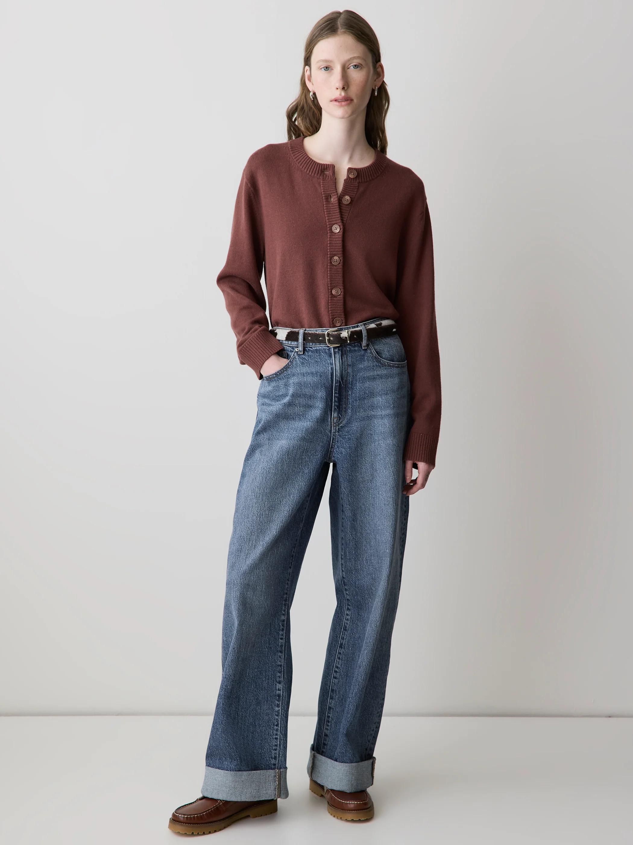 Slouchy Mid-Rise Jeans - Image 7